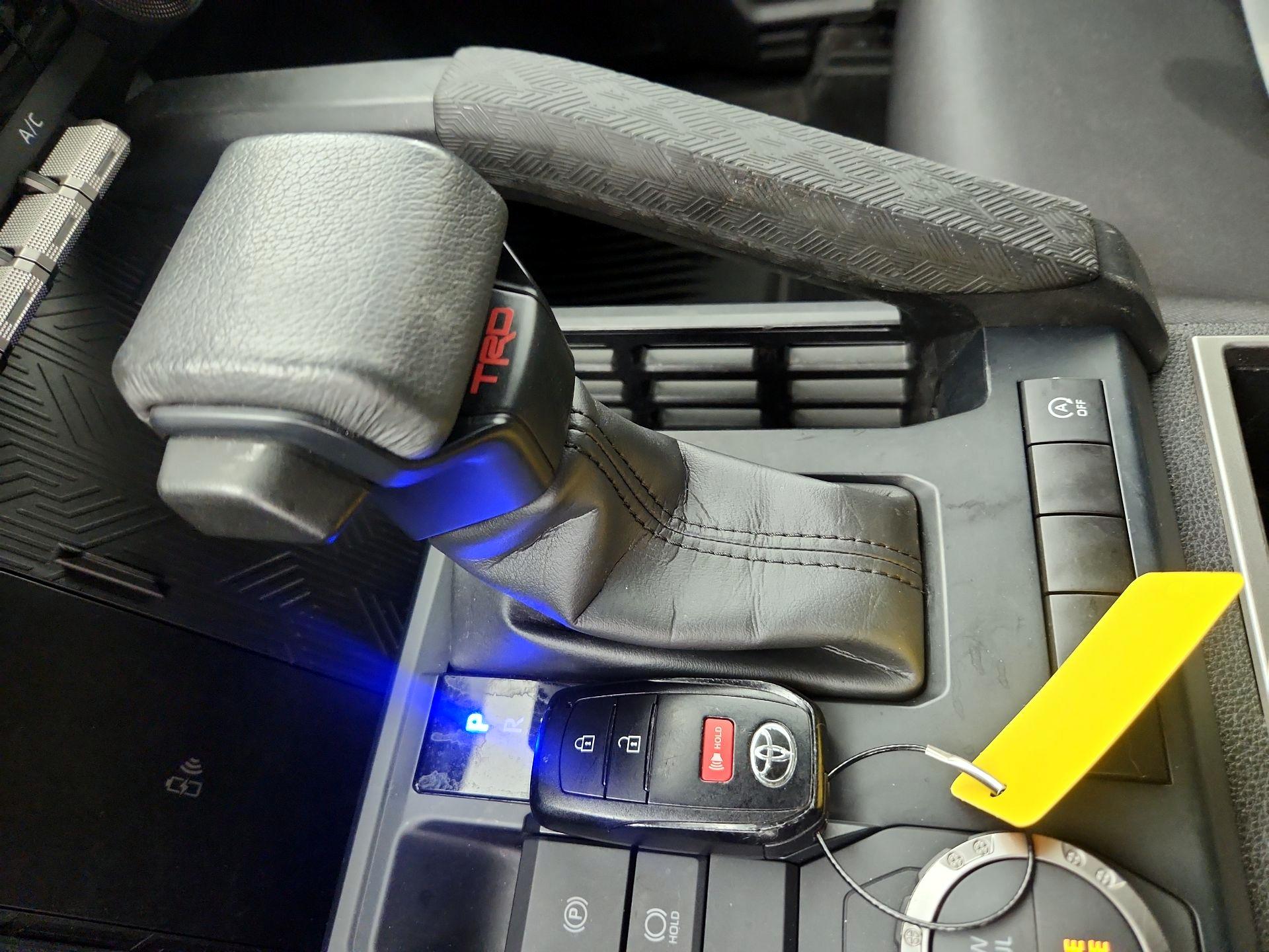 Thumbnail: 2024 Toyota Tacoma - 17