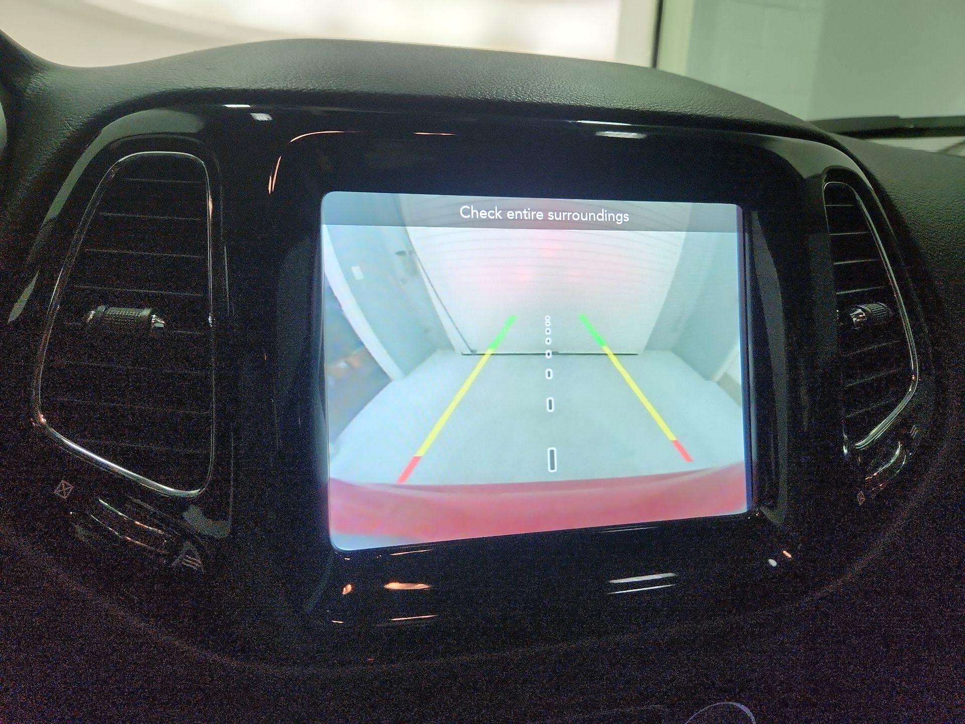 Thumbnail: 2019 Jeep Compass - 14