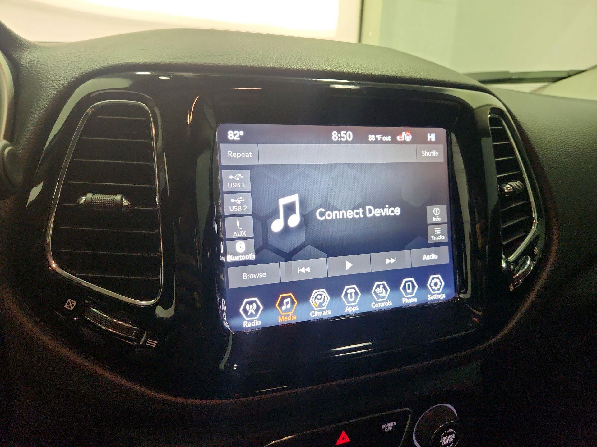 Thumbnail: 2019 Jeep Compass - 15