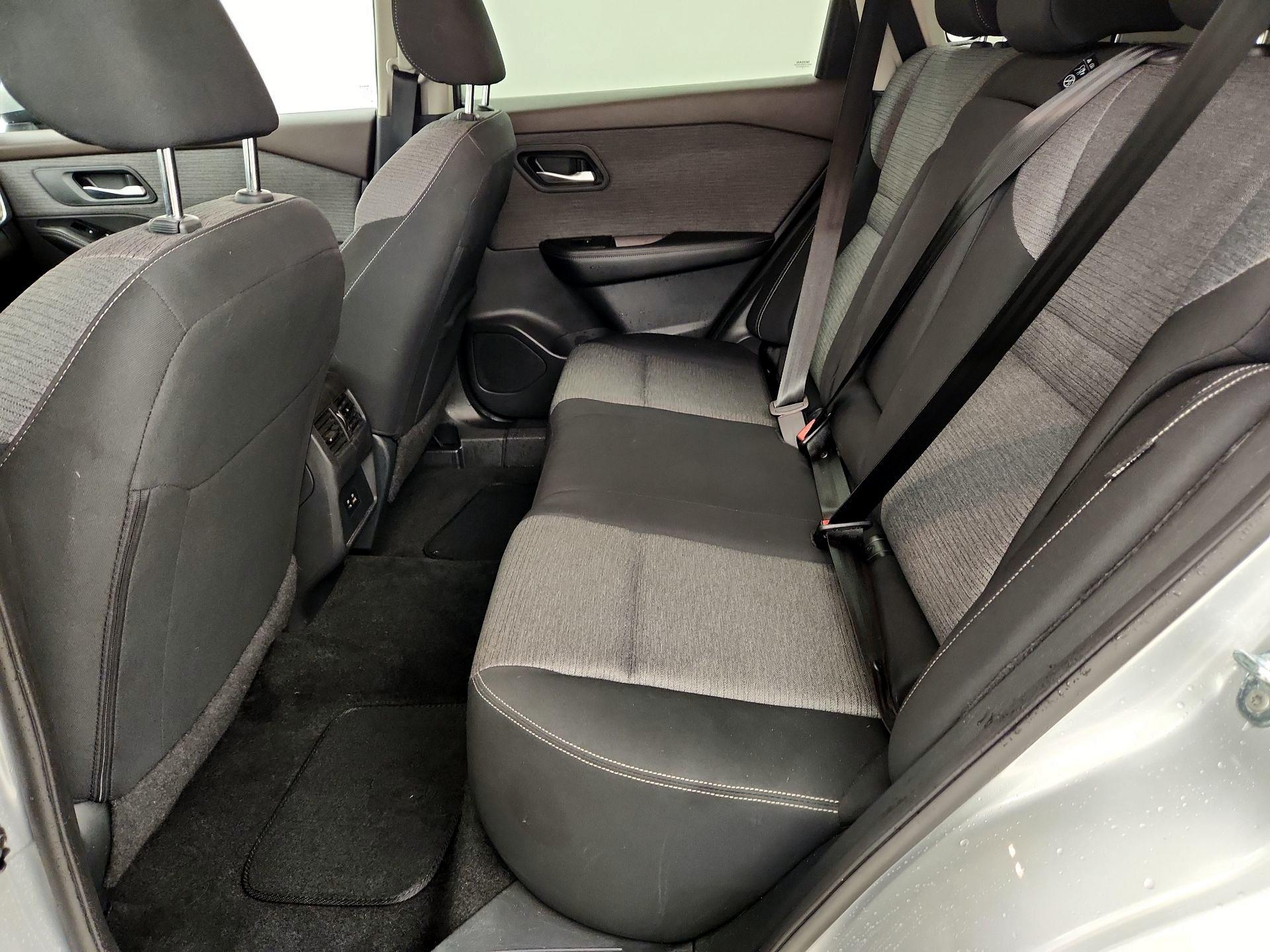 Thumbnail: 2023 Nissan Rogue - 17