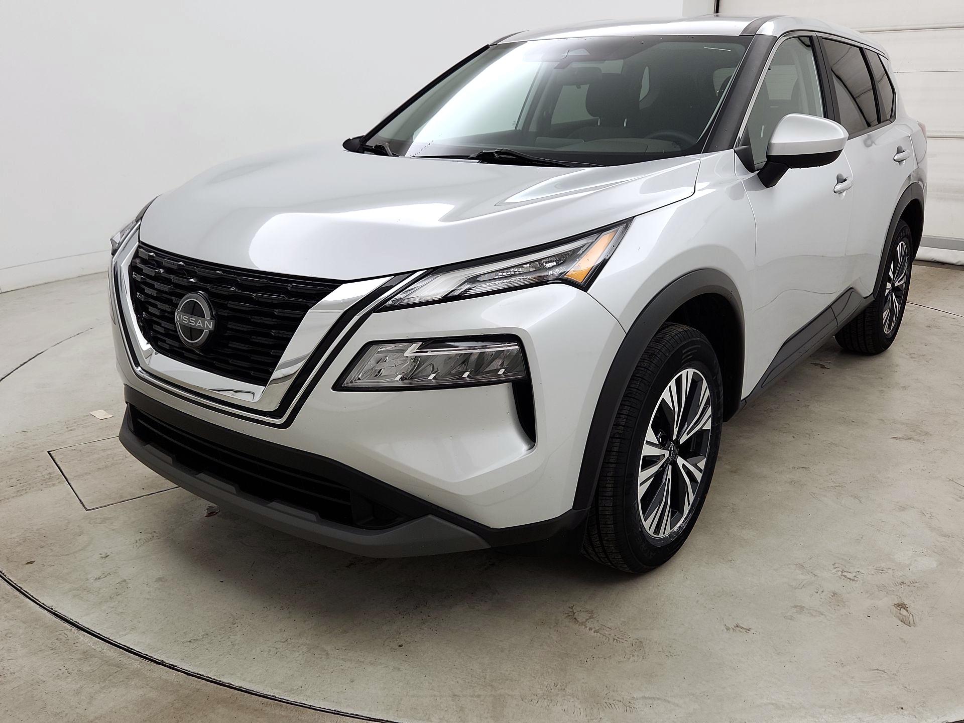 Thumbnail: 2023 Nissan Rogue - 3