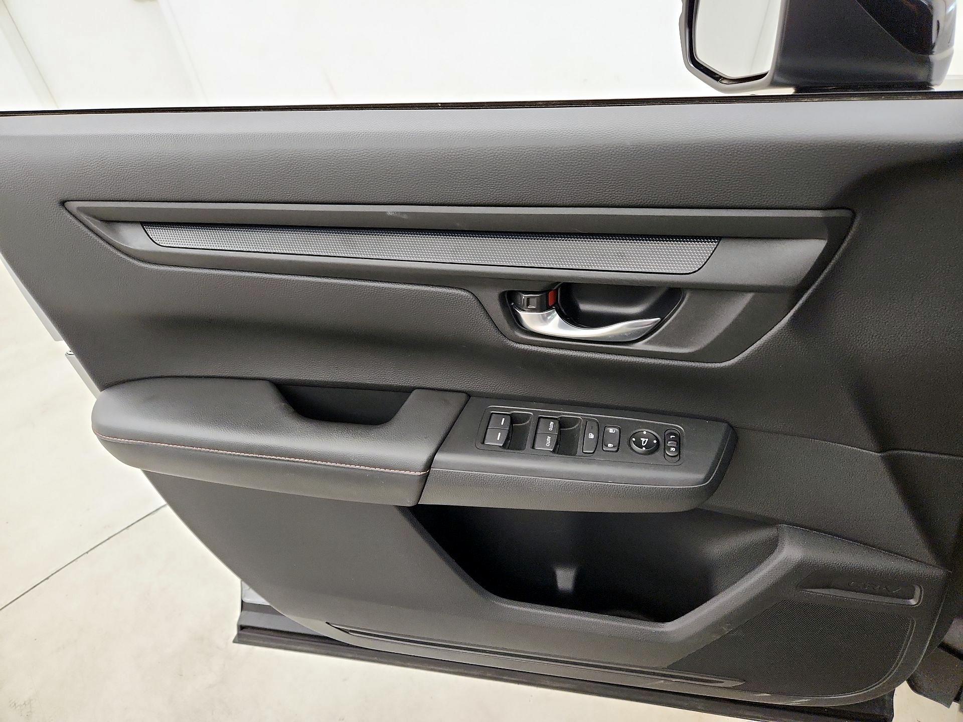 Thumbnail: 2023 Honda CR-V - 10