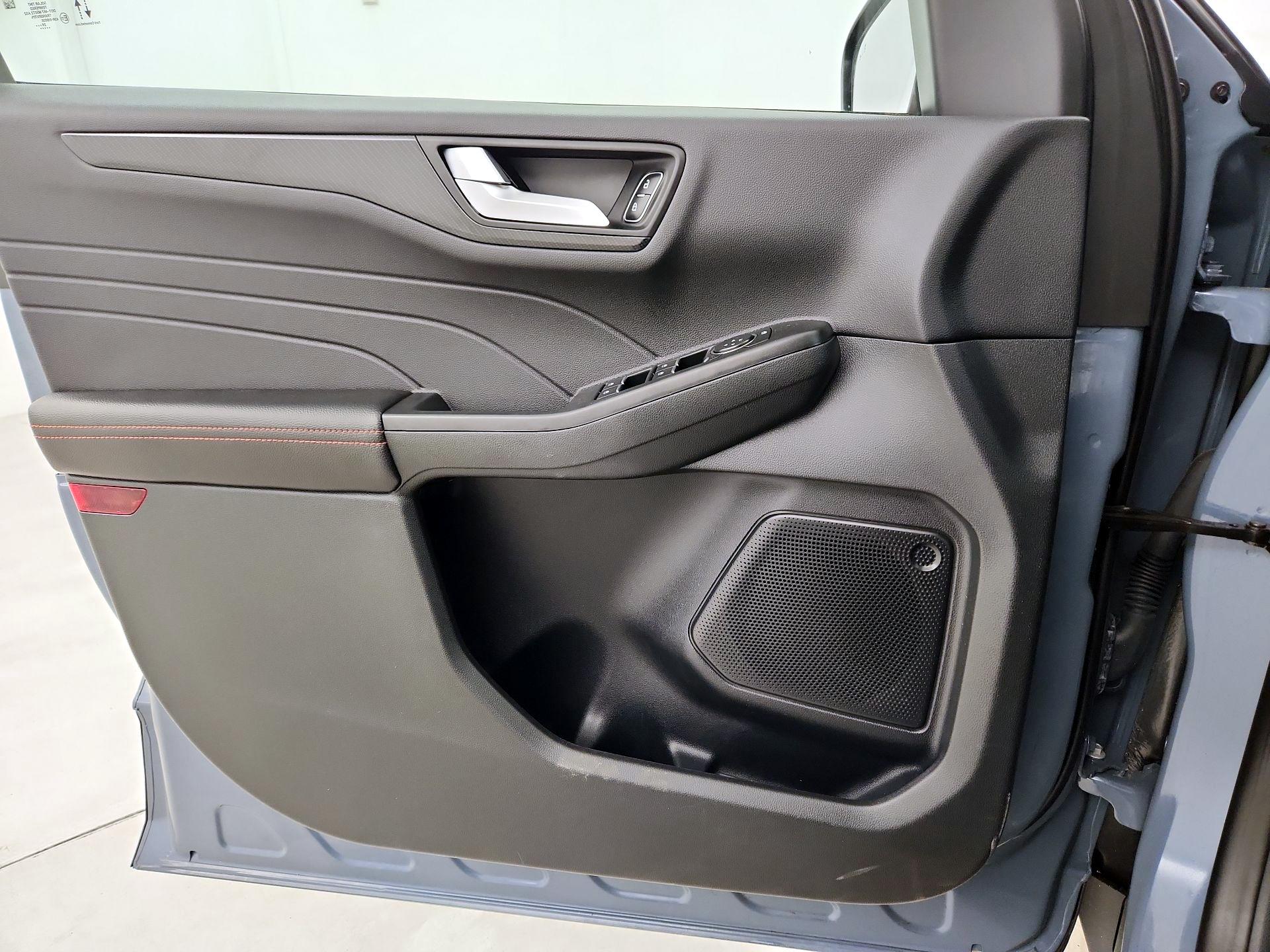 Thumbnail: 2025 Ford Escape - 10