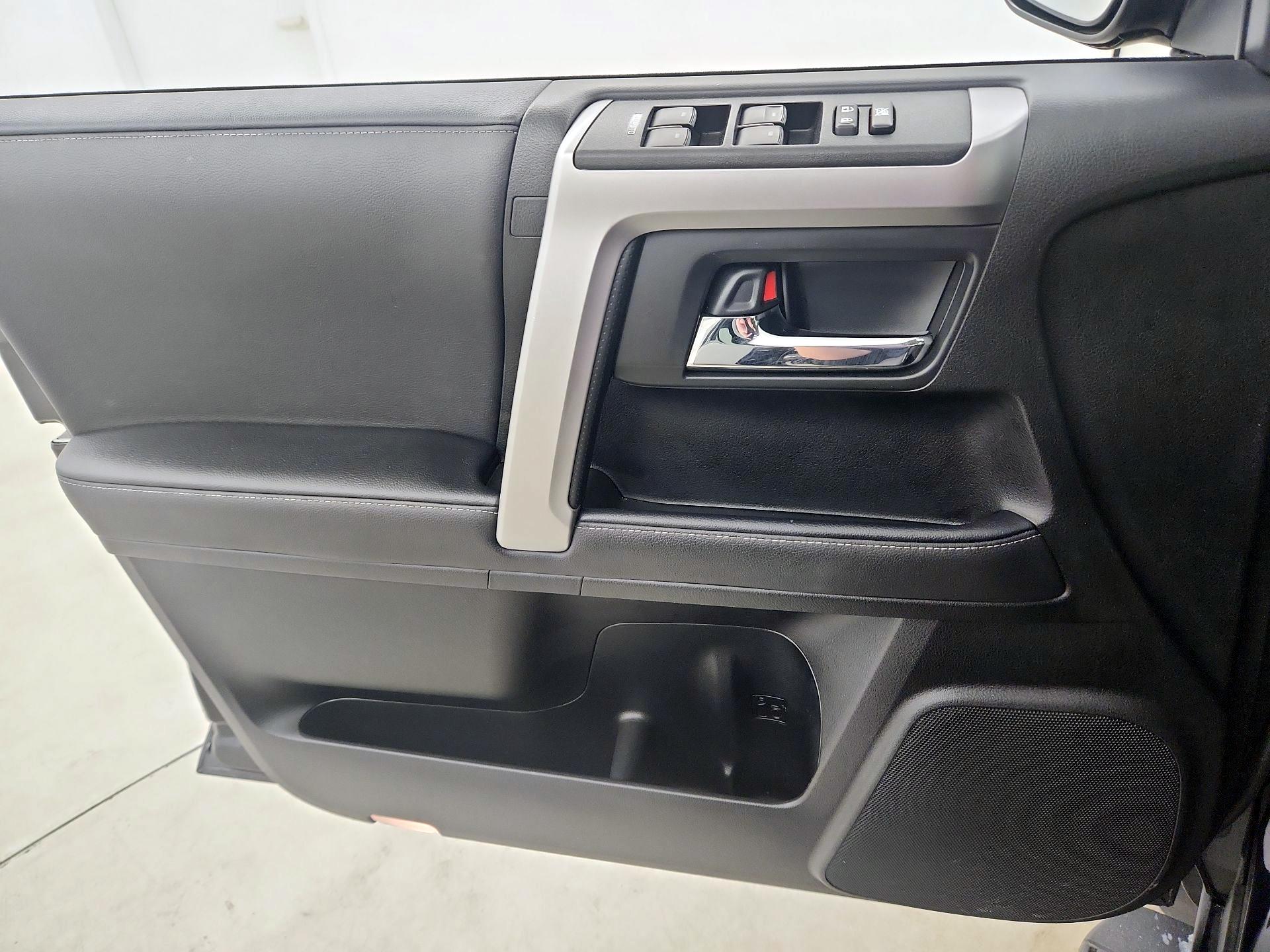 Thumbnail: 2024 Toyota 4Runner - 10