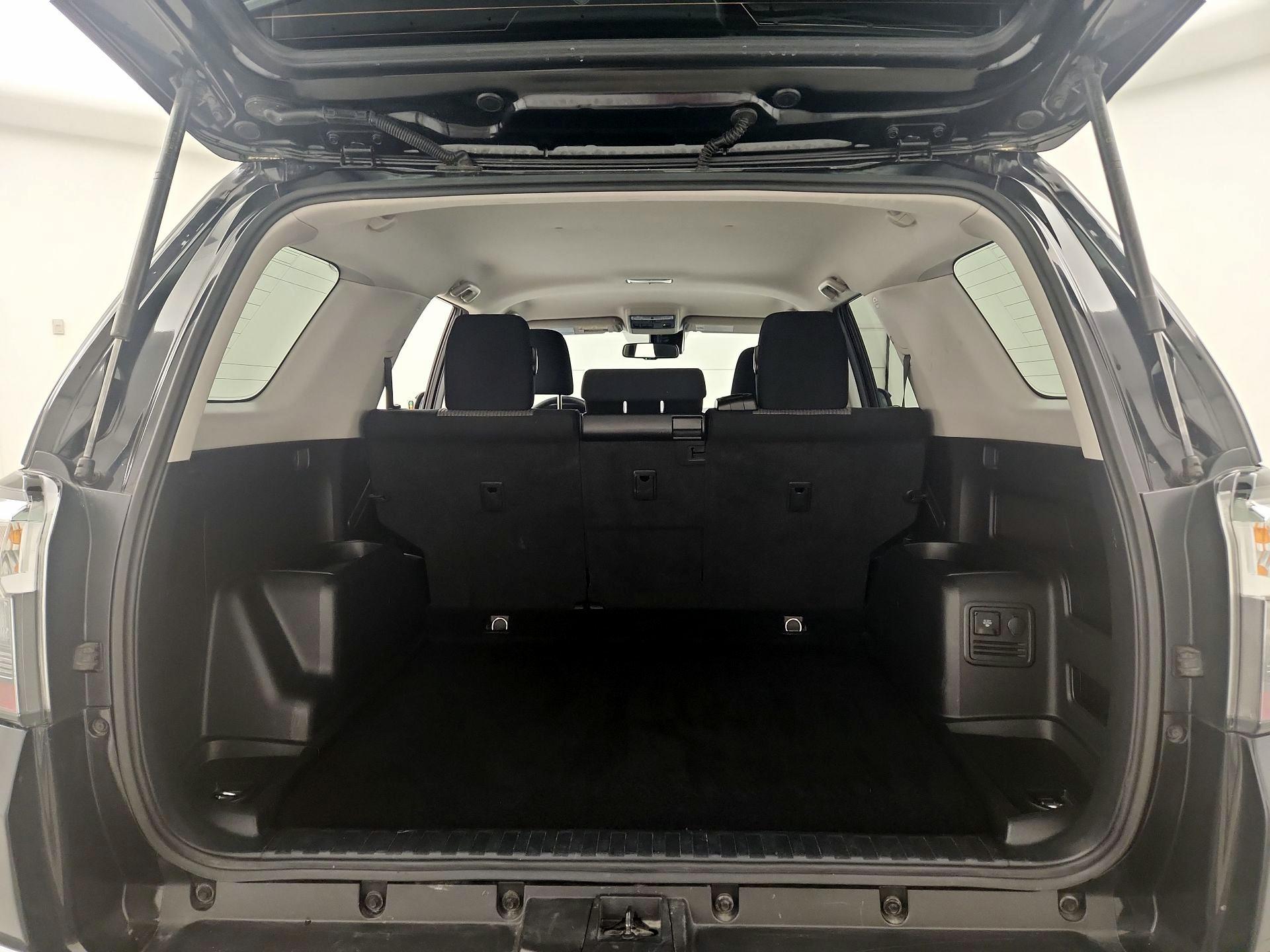 Thumbnail: 2024 Toyota 4Runner - 18