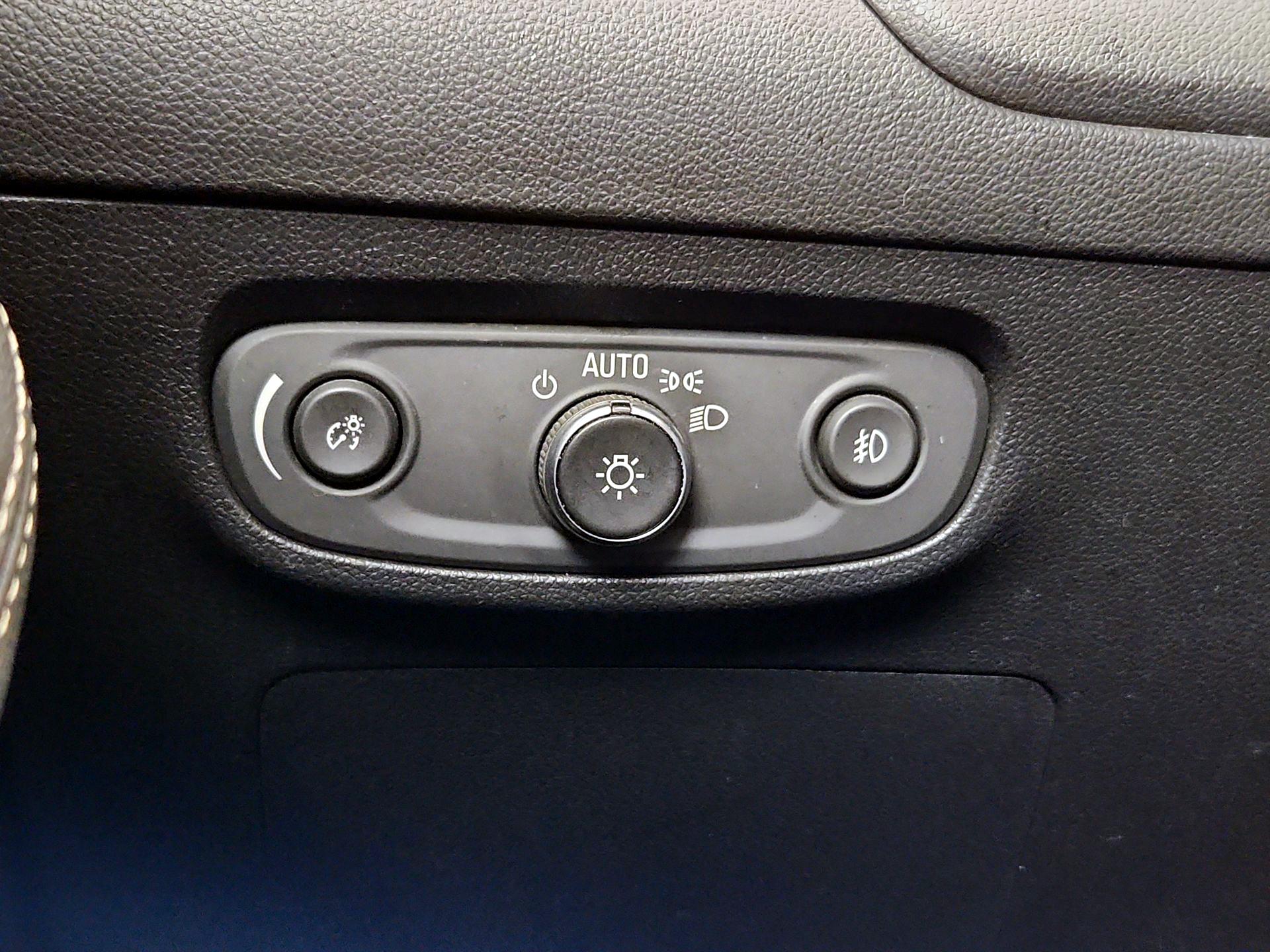 Thumbnail: 2020 Buick Encore GX - 11