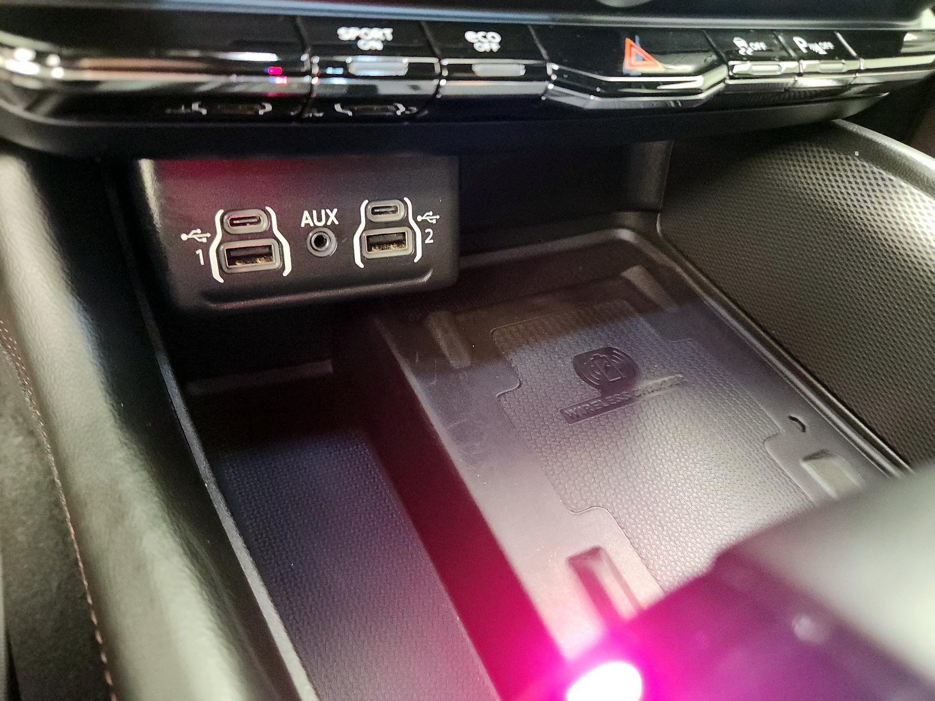 Thumbnail: 2022 Dodge Durango - 17