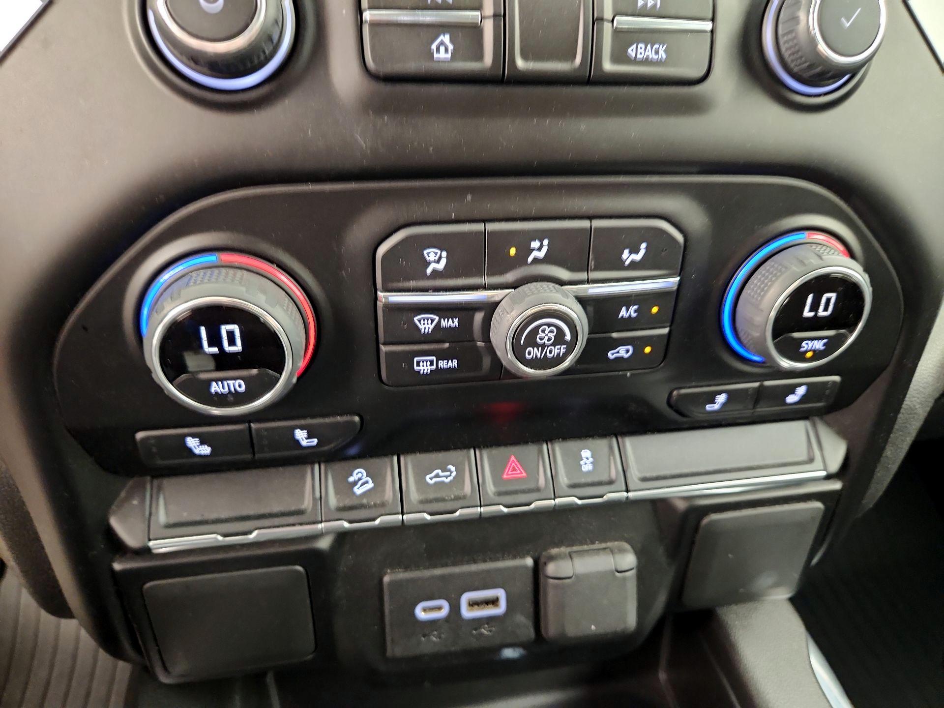 Thumbnail: 2021 Chevrolet Silverado 1500 - 14