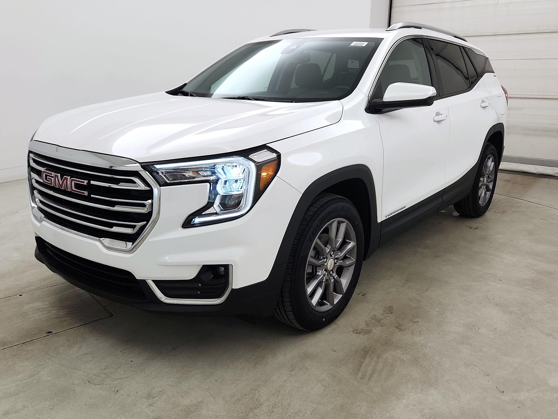 Thumbnail: 2024 GMC Terrain - 3