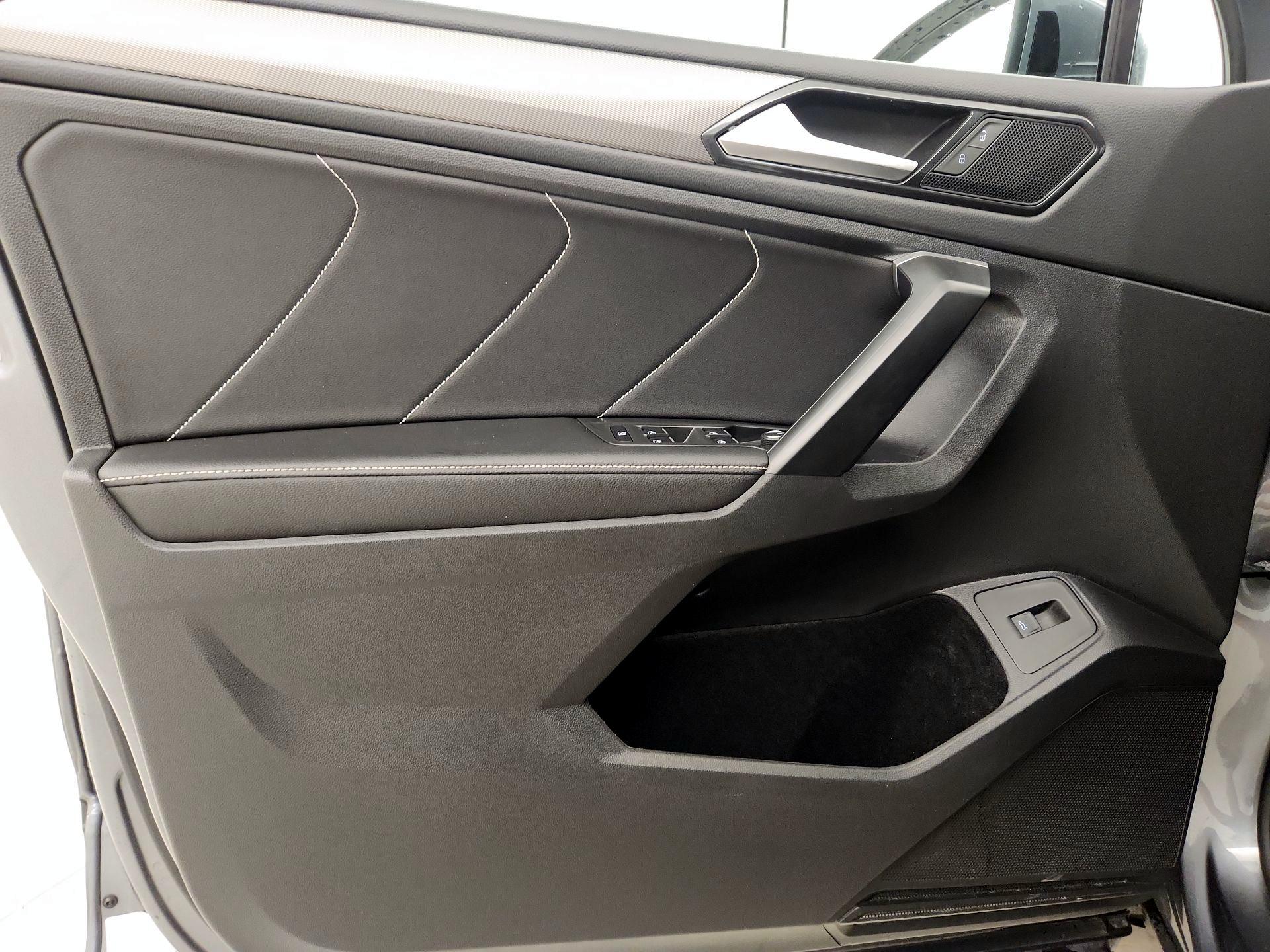 Thumbnail: 2024 Volkswagen Tiguan - 10