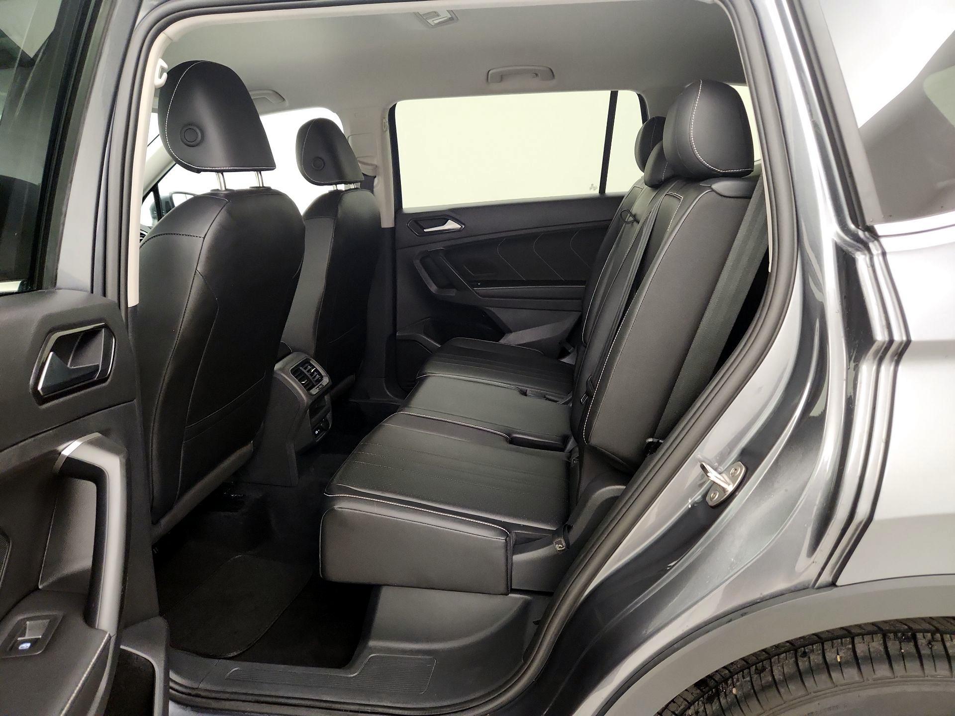 Thumbnail: 2024 Volkswagen Tiguan - 17