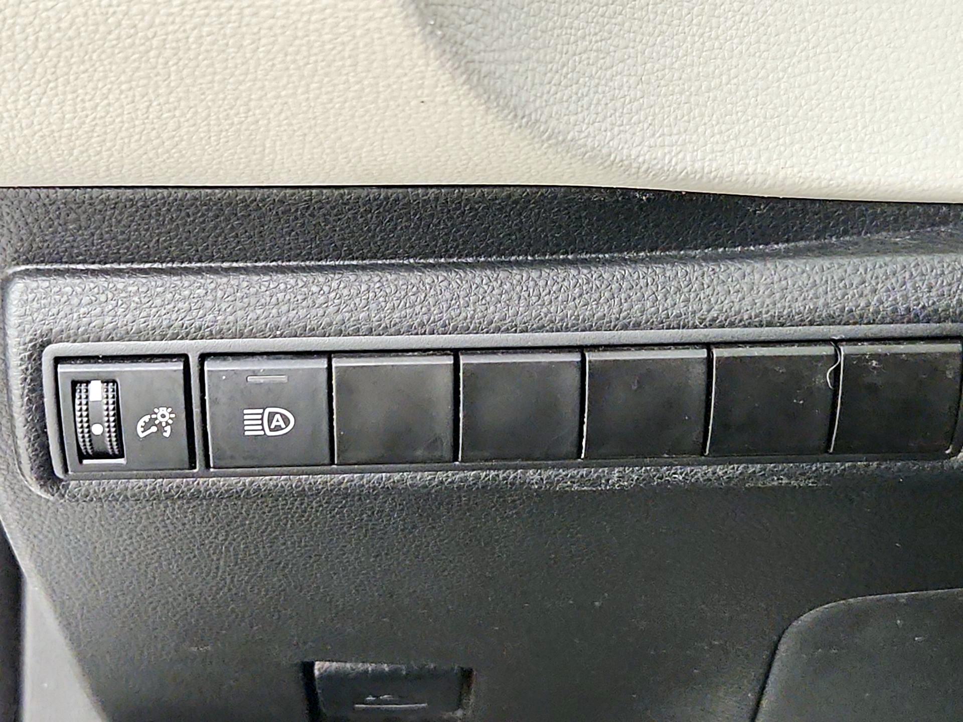 Thumbnail: 2023 Toyota Corolla - 11