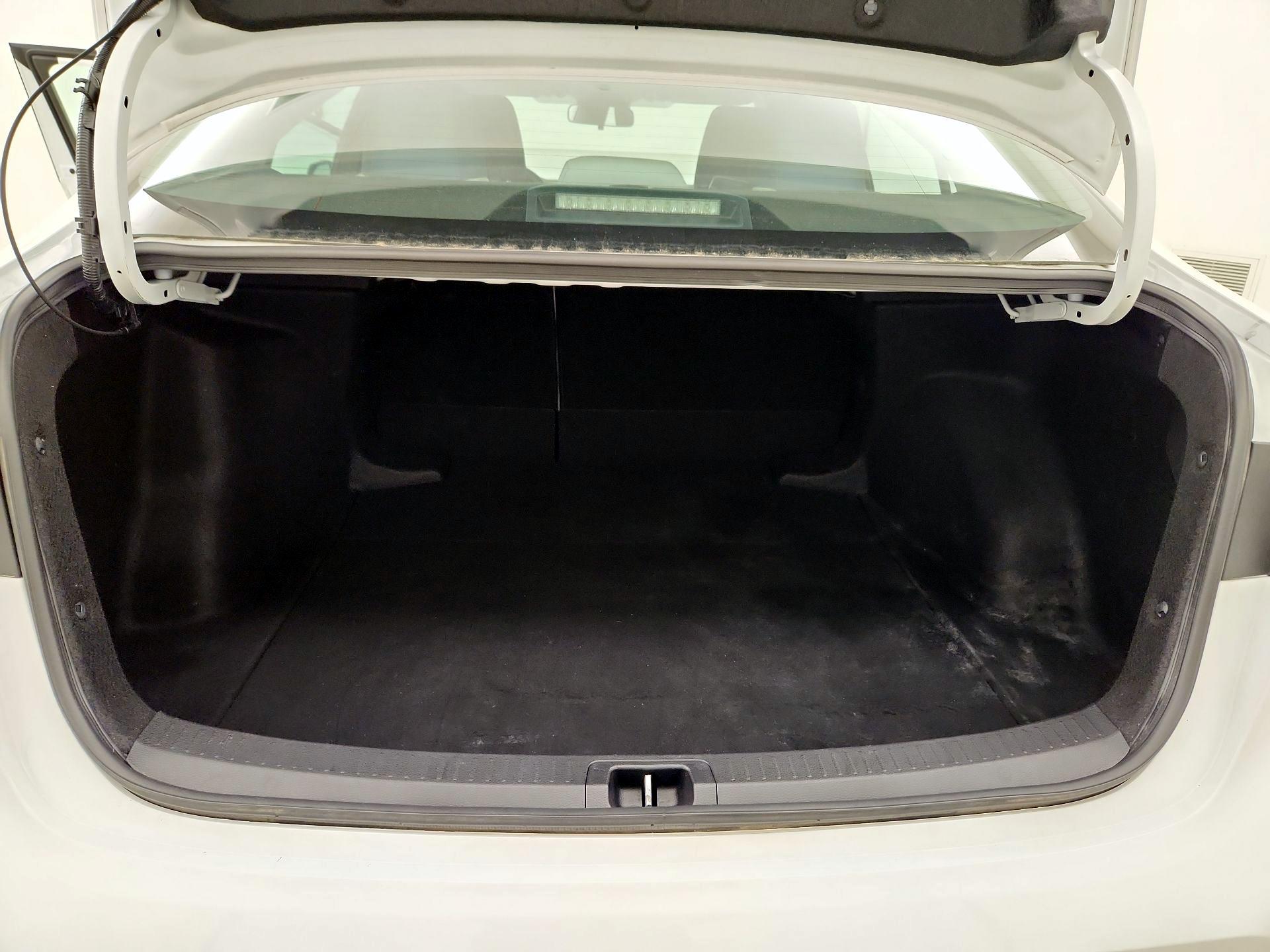 Thumbnail: 2023 Toyota Corolla - 18