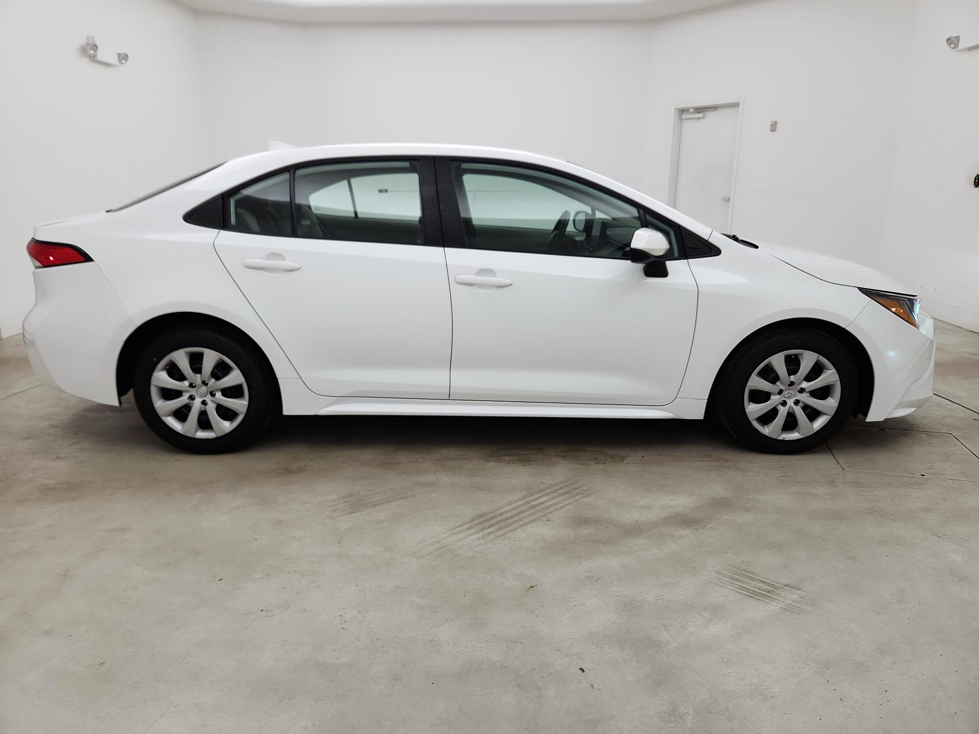 Thumbnail: 2023 Toyota Corolla - 4