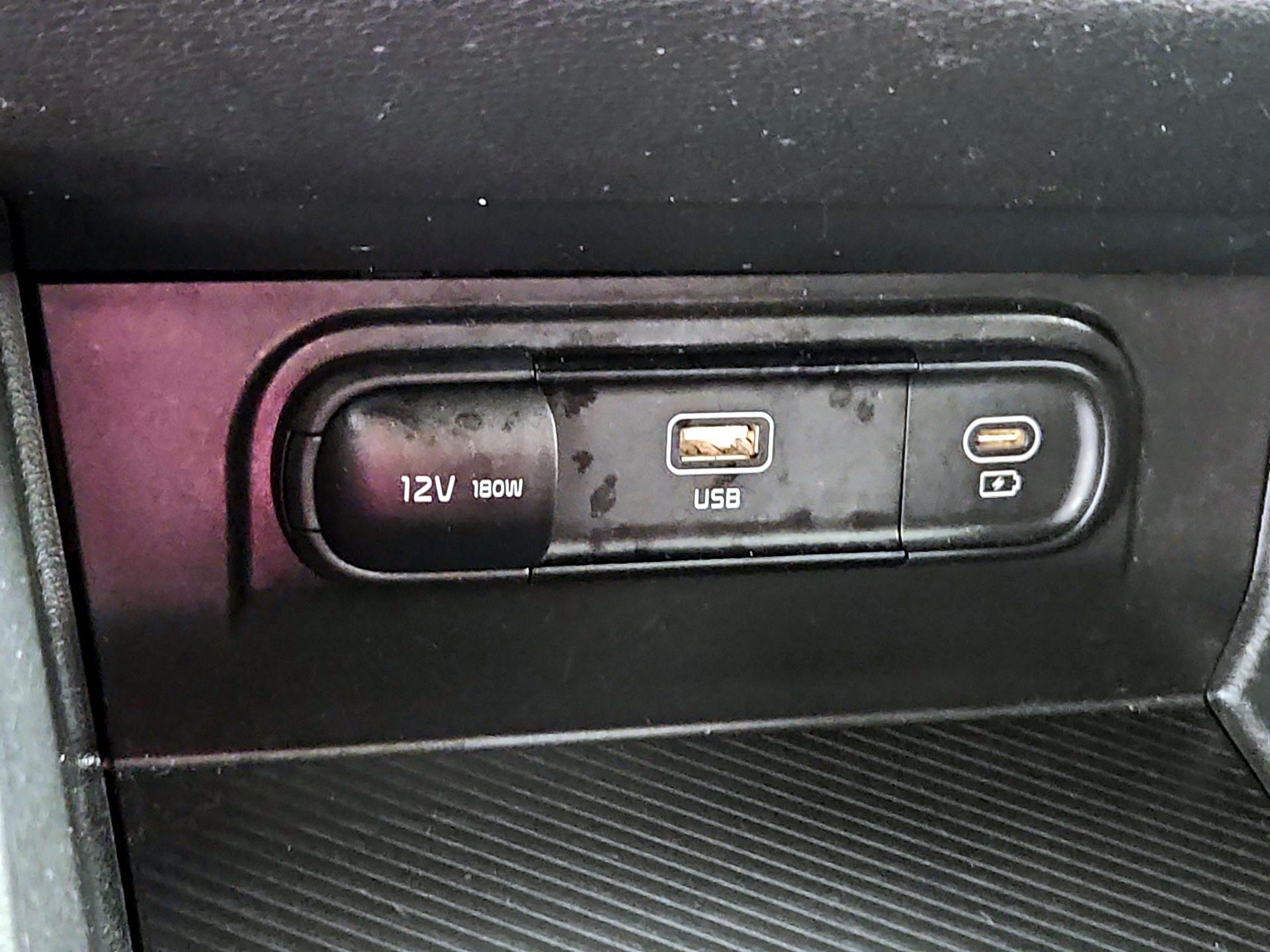 Thumbnail: 2024 Kia Sportage - 16