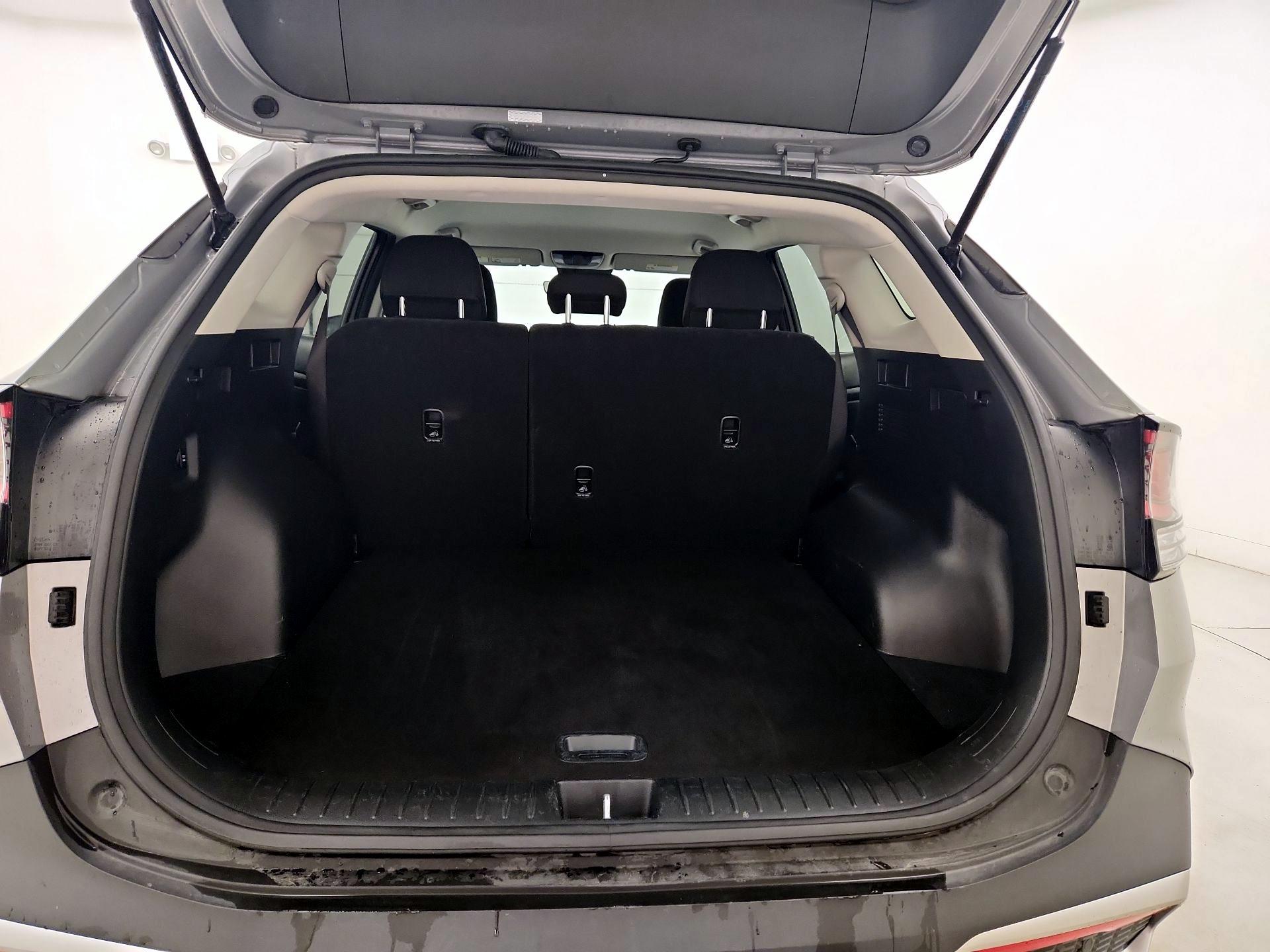 Thumbnail: 2024 Kia Sportage - 18