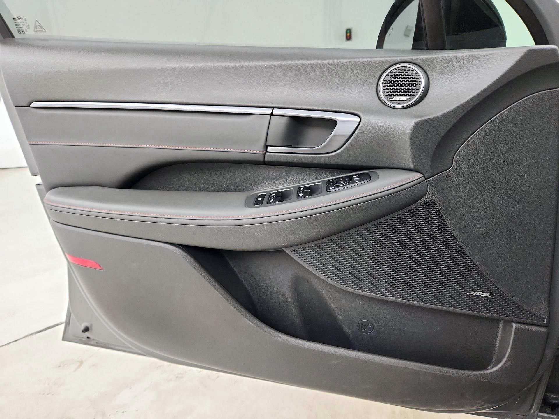 Thumbnail: 2022 Hyundai Sonata - 10