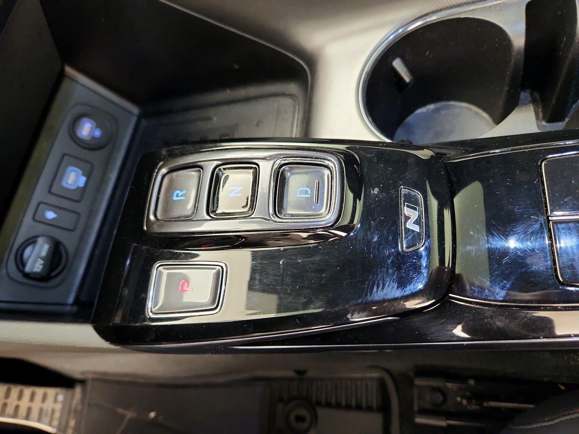 Thumbnail: 2022 Hyundai Sonata - 16