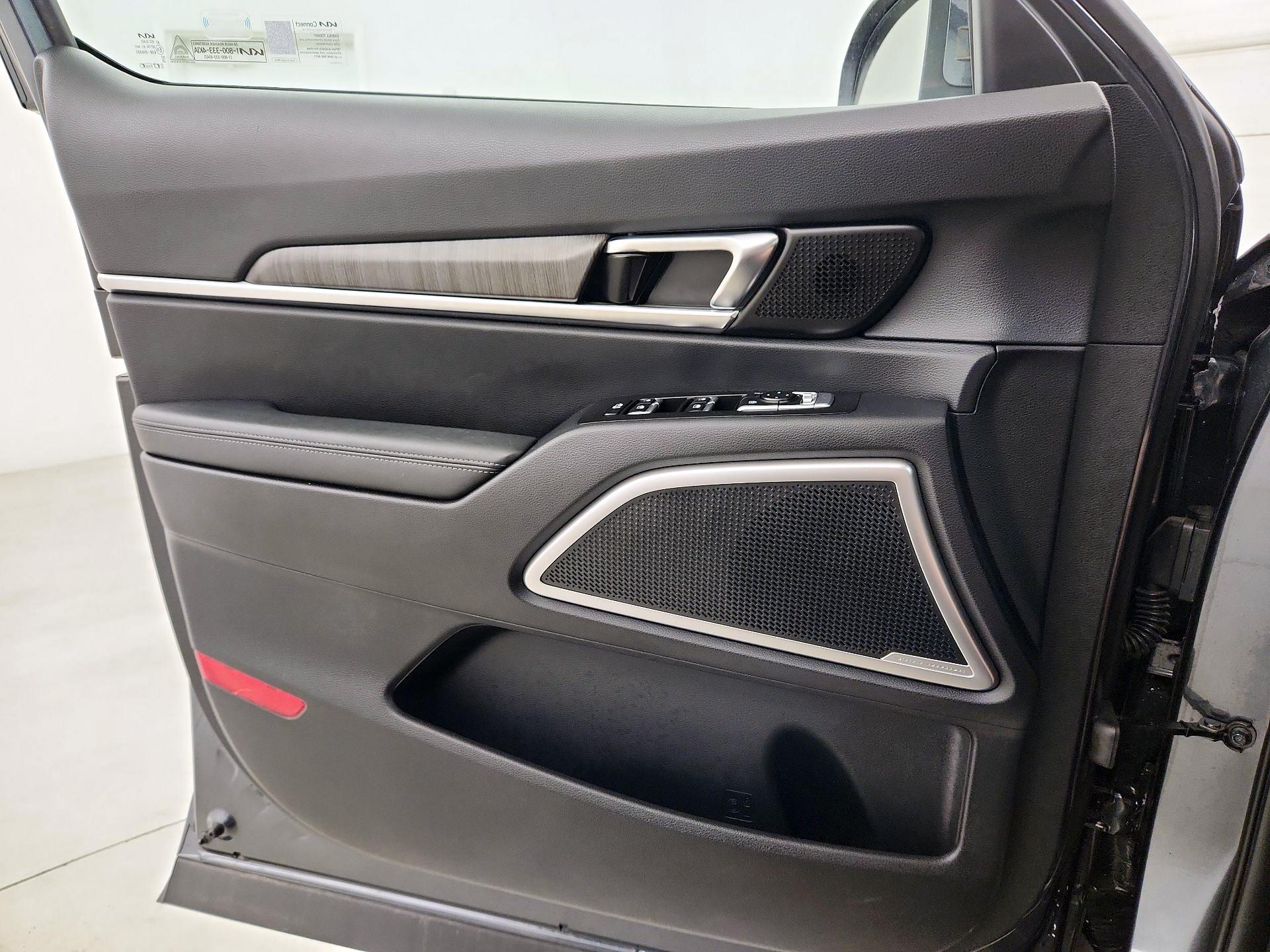 Thumbnail: 2023 Kia Telluride - 10