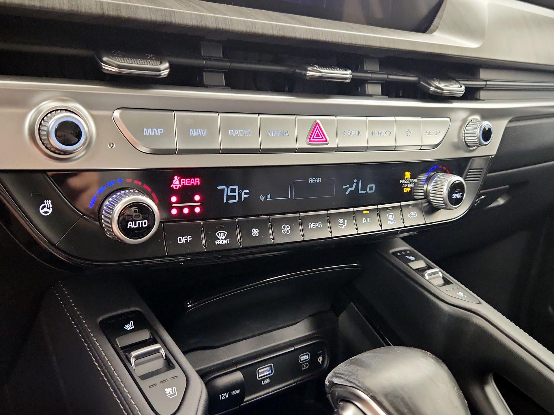 Thumbnail: 2023 Kia Telluride - 15