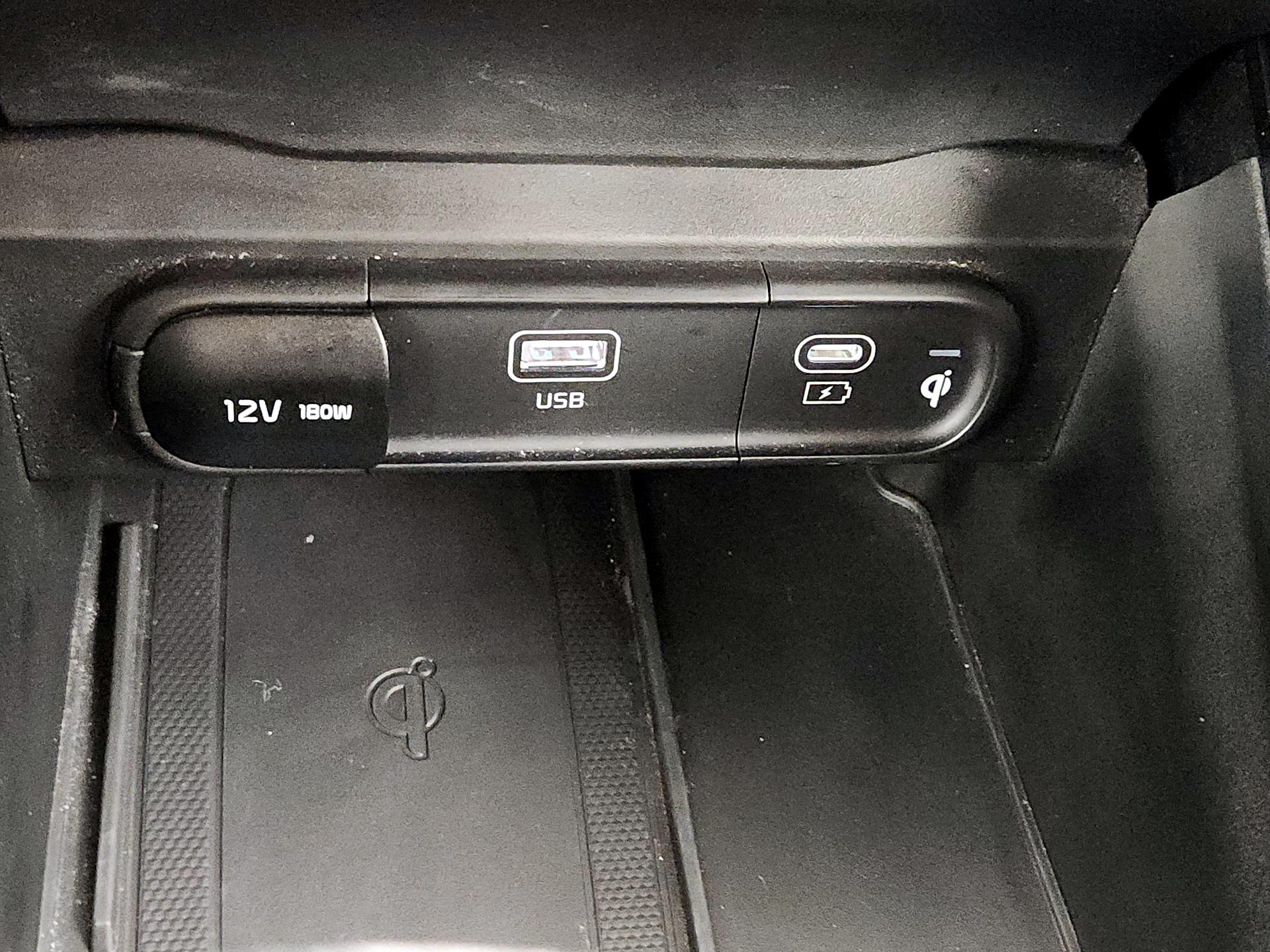 Thumbnail: 2023 Kia Telluride - 17