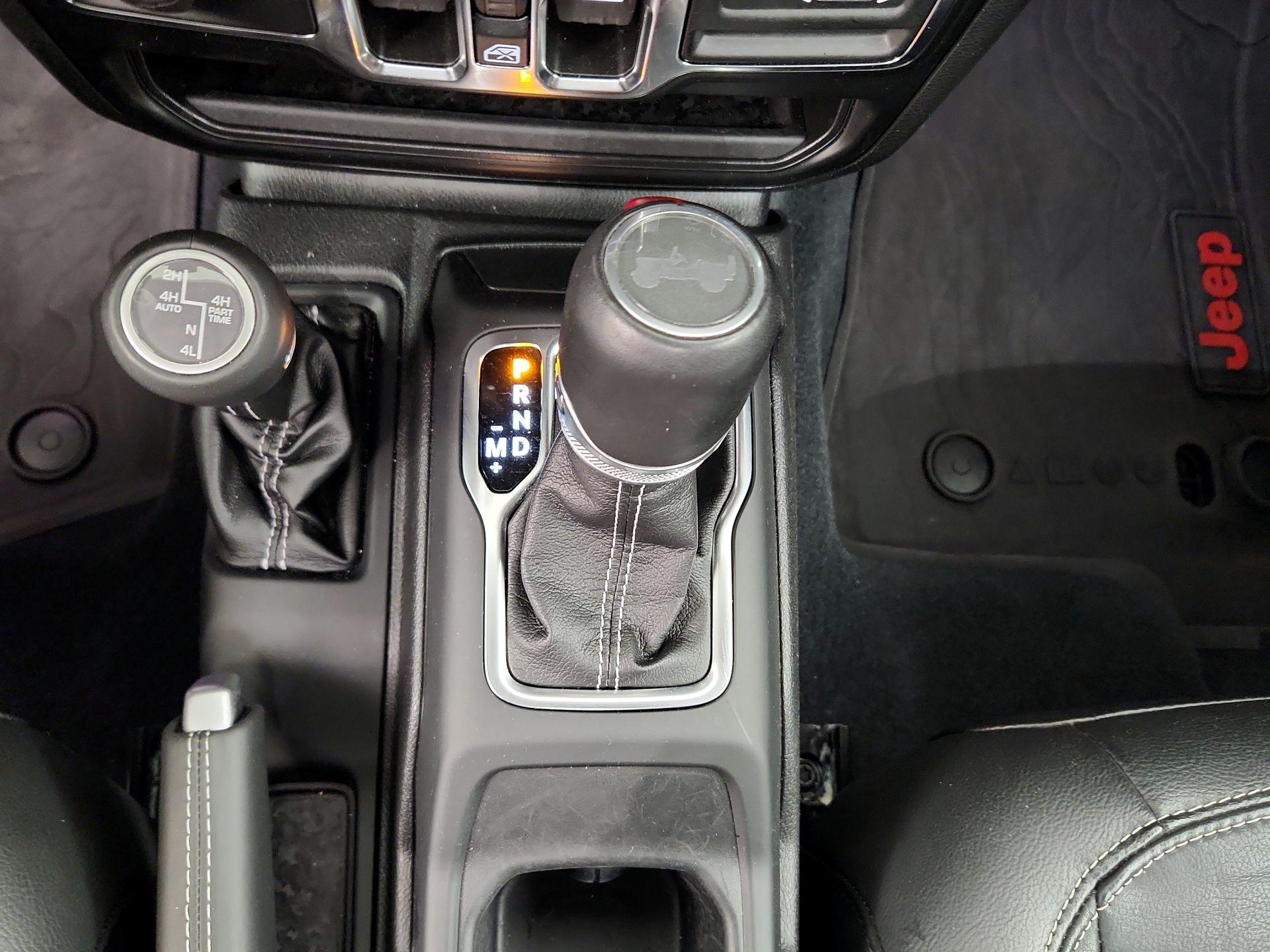 Thumbnail: 2022 Jeep Wrangler - 16