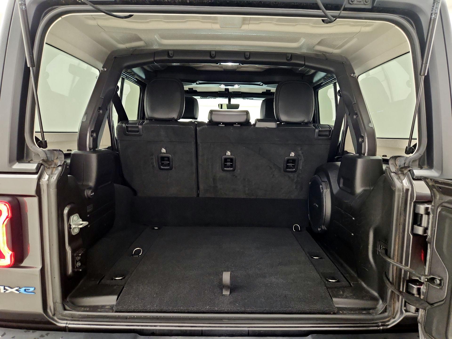 Thumbnail: 2022 Jeep Wrangler - 19