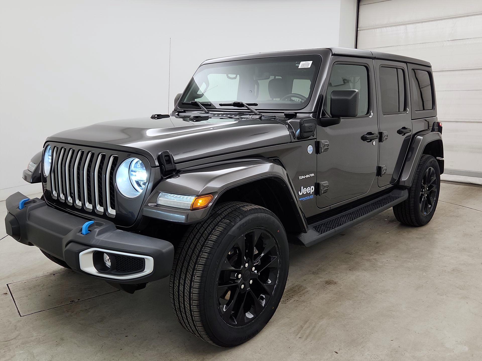 Thumbnail: 2022 Jeep Wrangler - 3