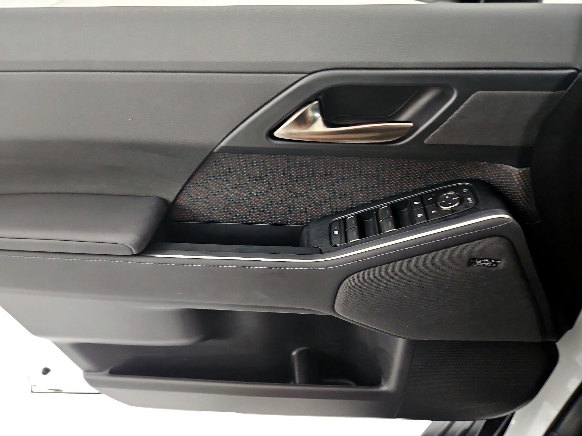 Thumbnail: 2024 Lexus GX - 12