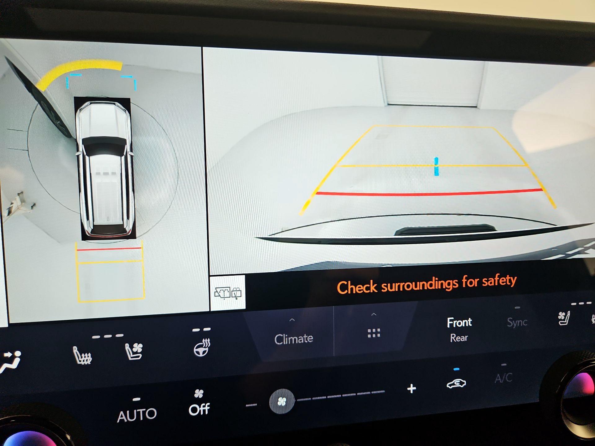 Thumbnail: 2024 Lexus GX - 14