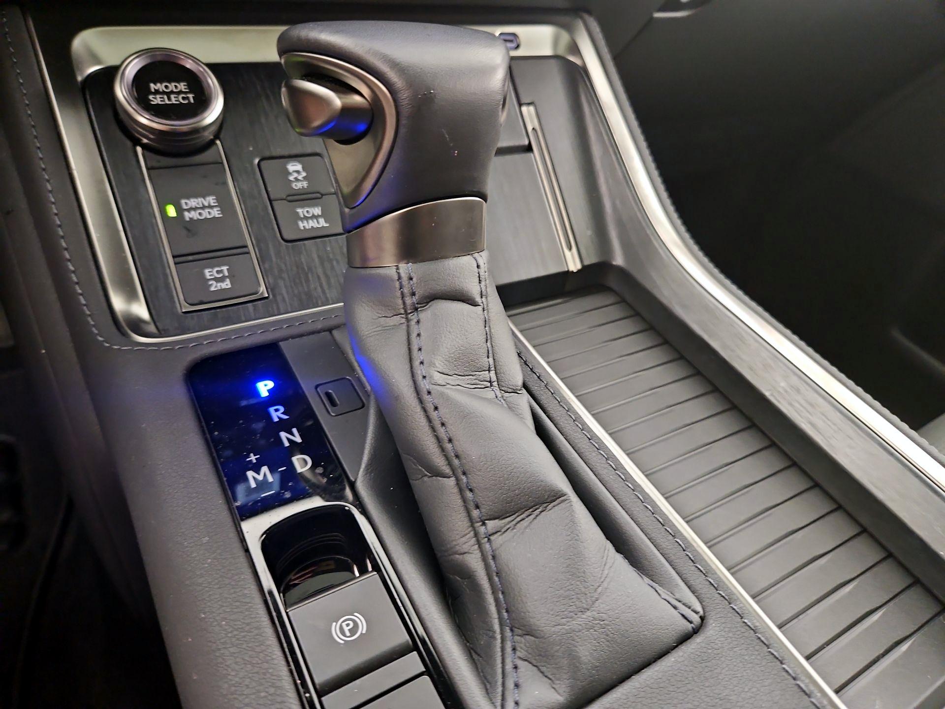 Thumbnail: 2024 Lexus GX - 17