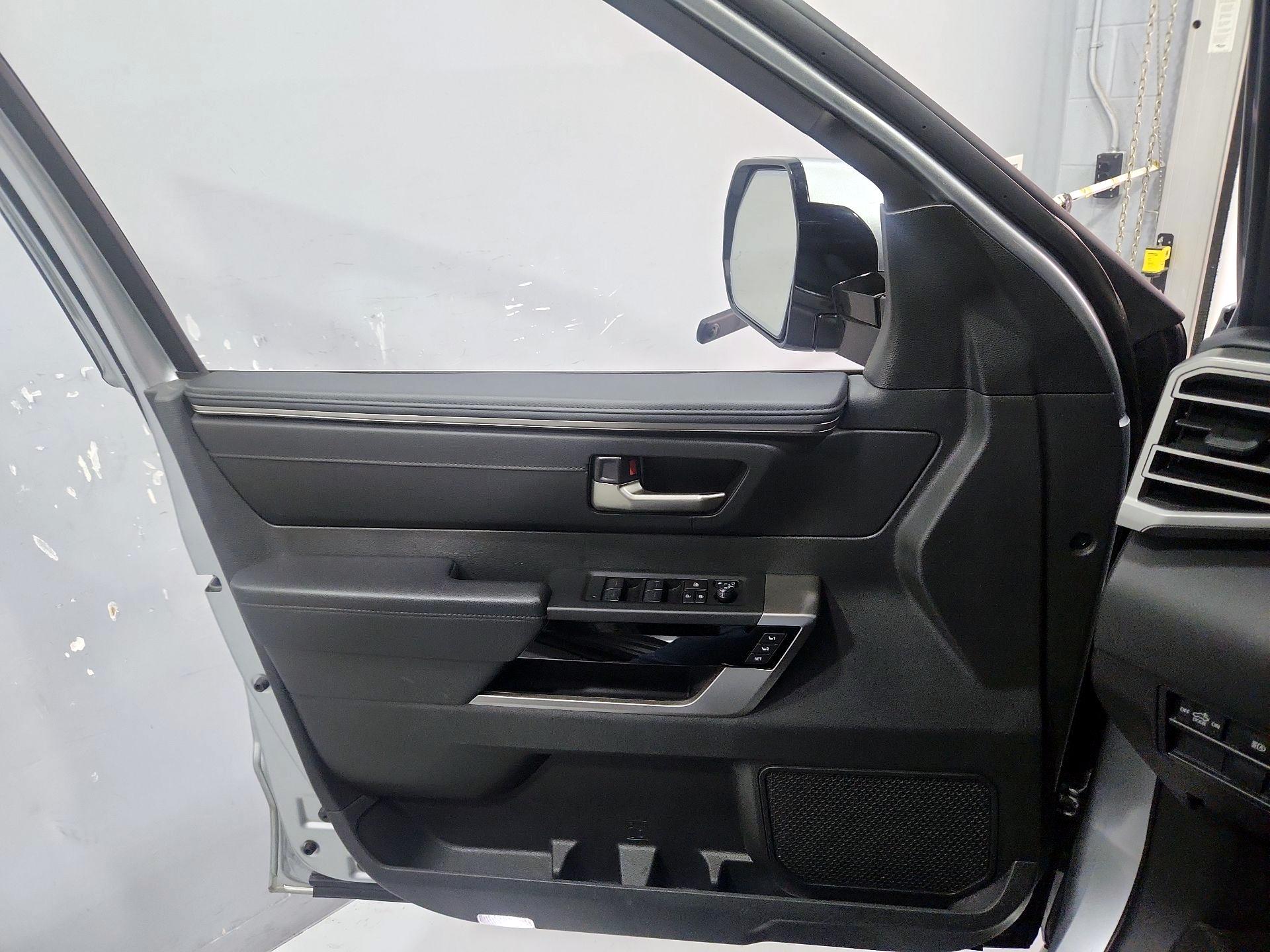 Thumbnail: 2024 Toyota Tundra - 12