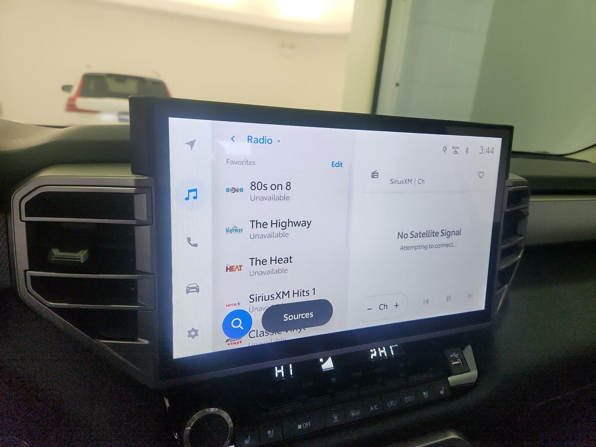 Thumbnail: 2024 Toyota Tundra - 16