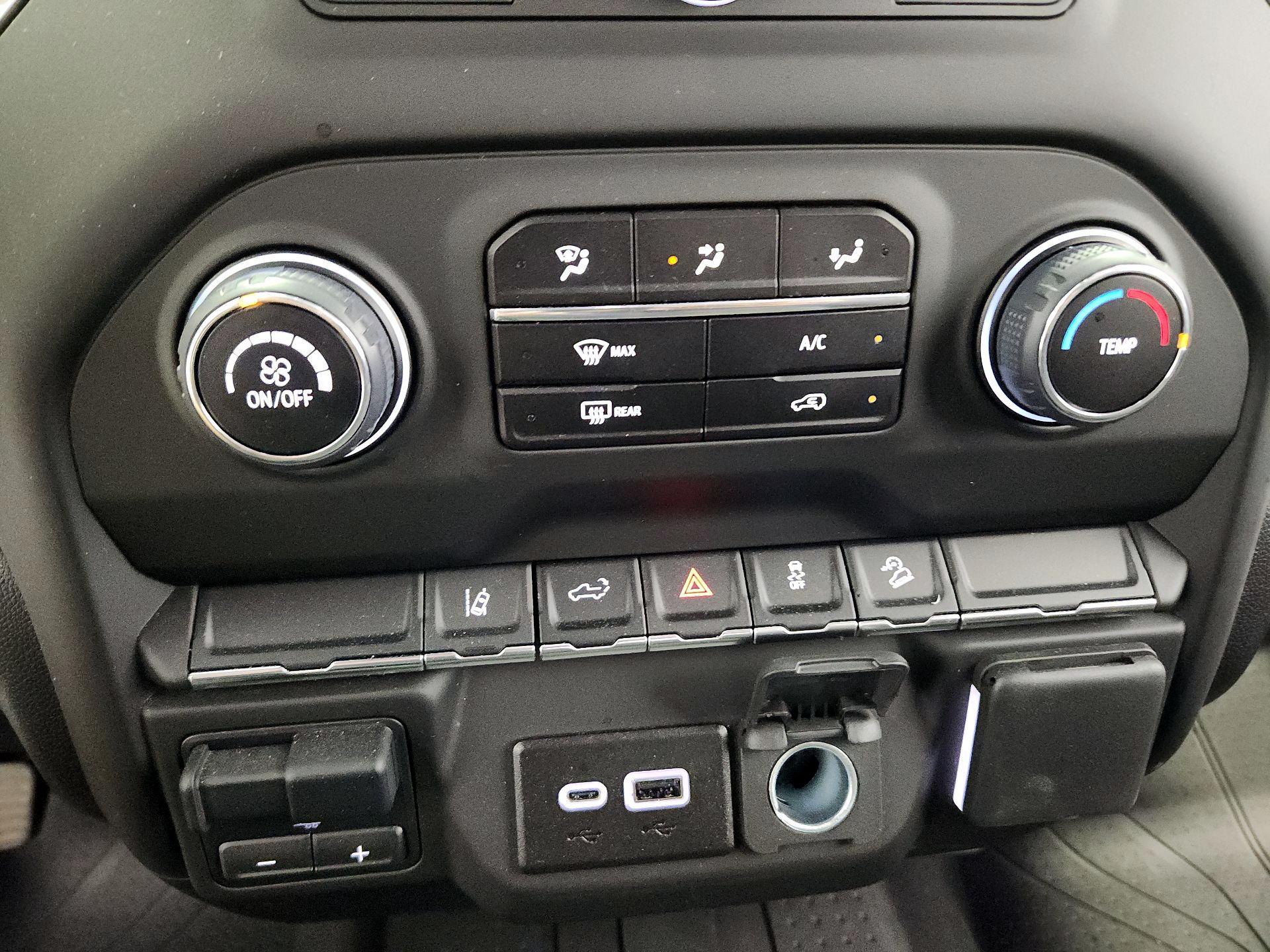 Thumbnail: 2025 Chevrolet Silverado 2500 - 16