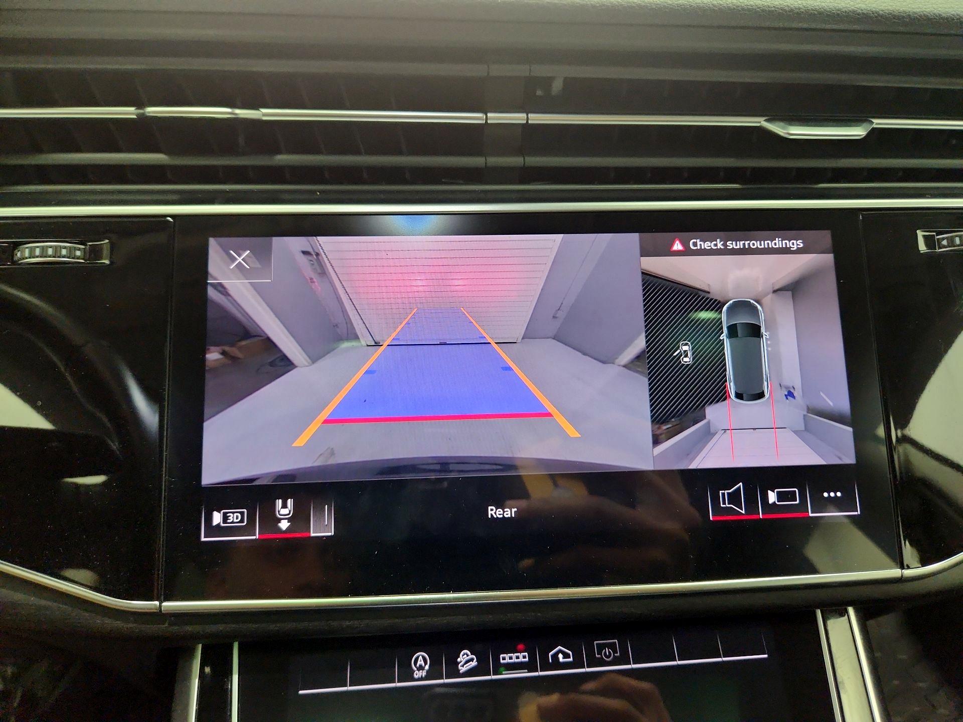 Thumbnail: 2023 Audi Q8 - 14