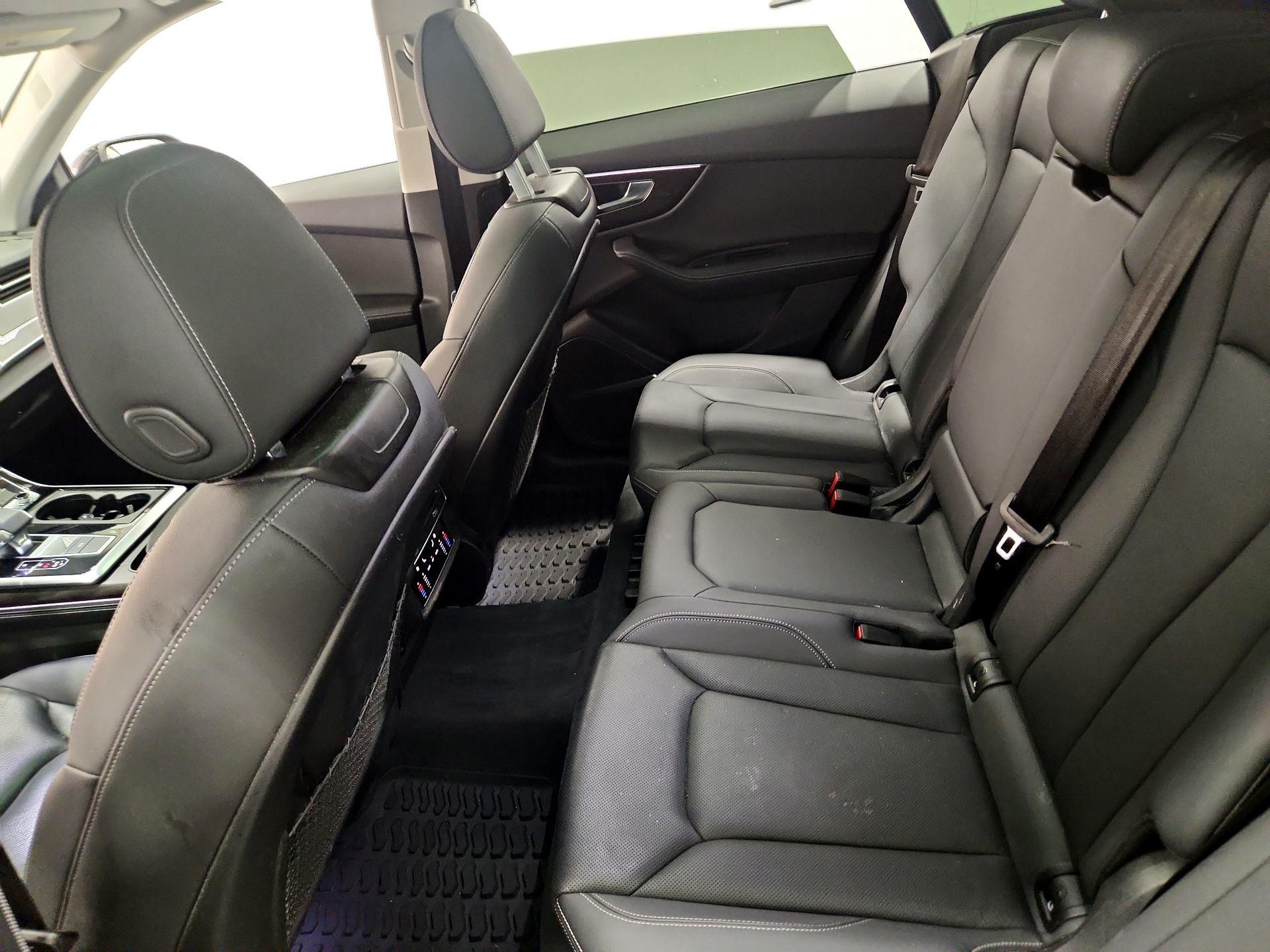 Thumbnail: 2023 Audi Q8 - 20