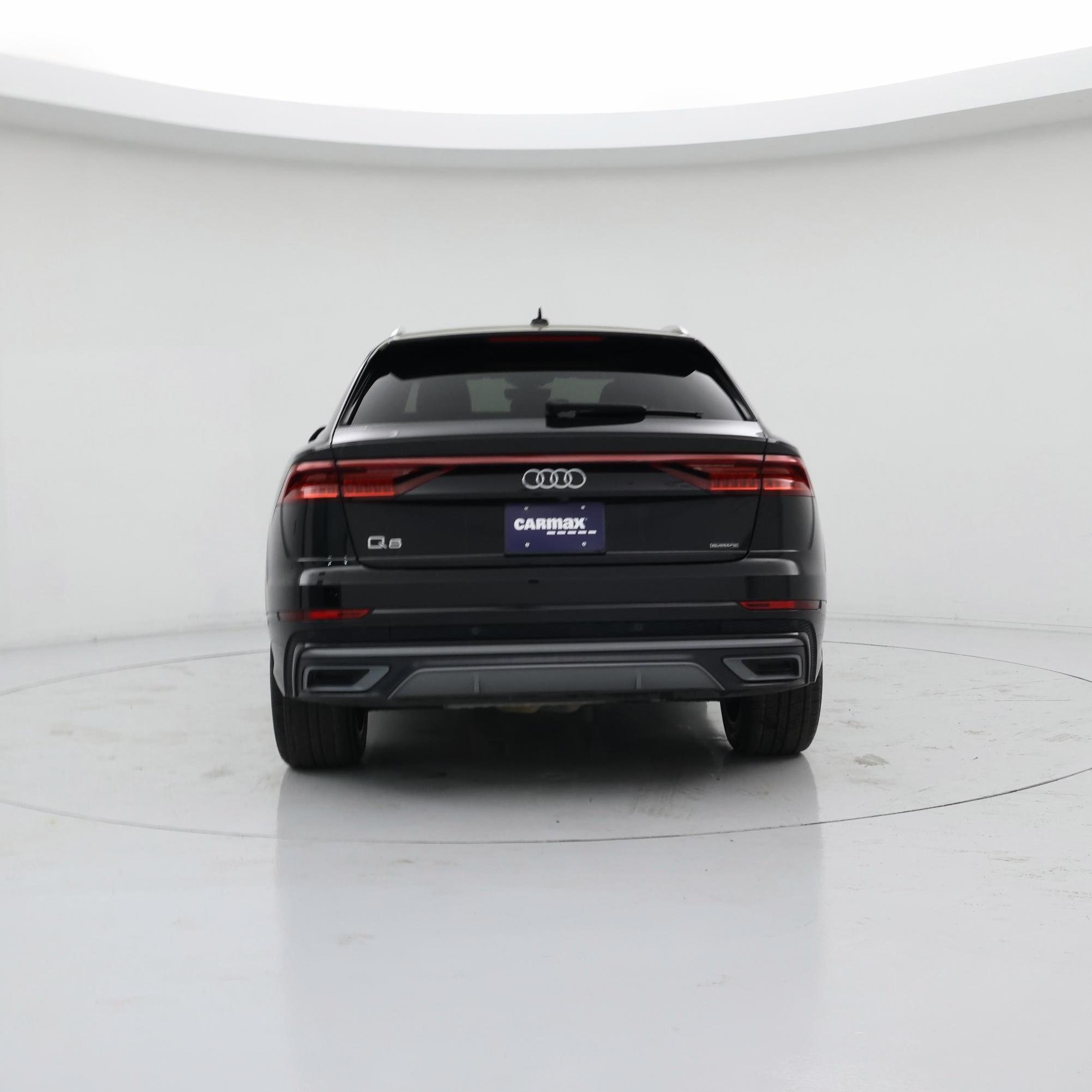 Thumbnail: 2023 Audi Q8 - 6