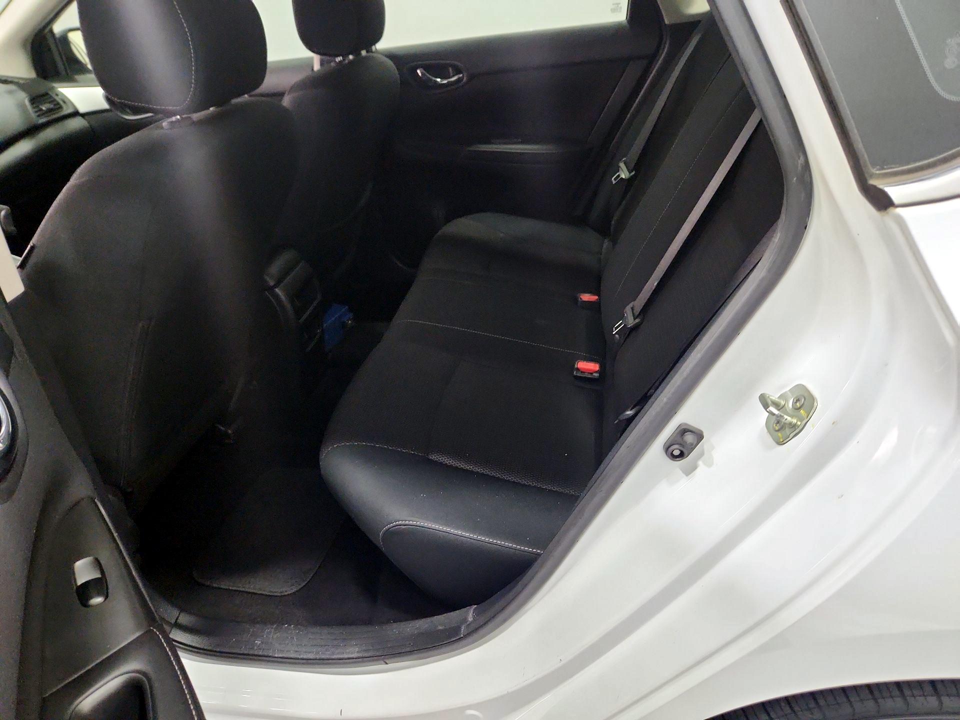 Thumbnail: 2019 Nissan Sentra - 18