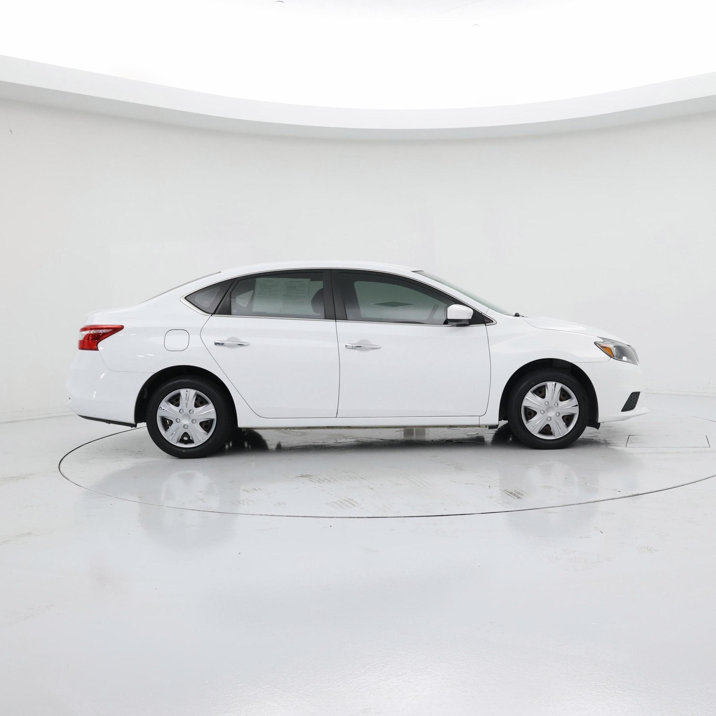 Thumbnail: 2019 Nissan Sentra - 7