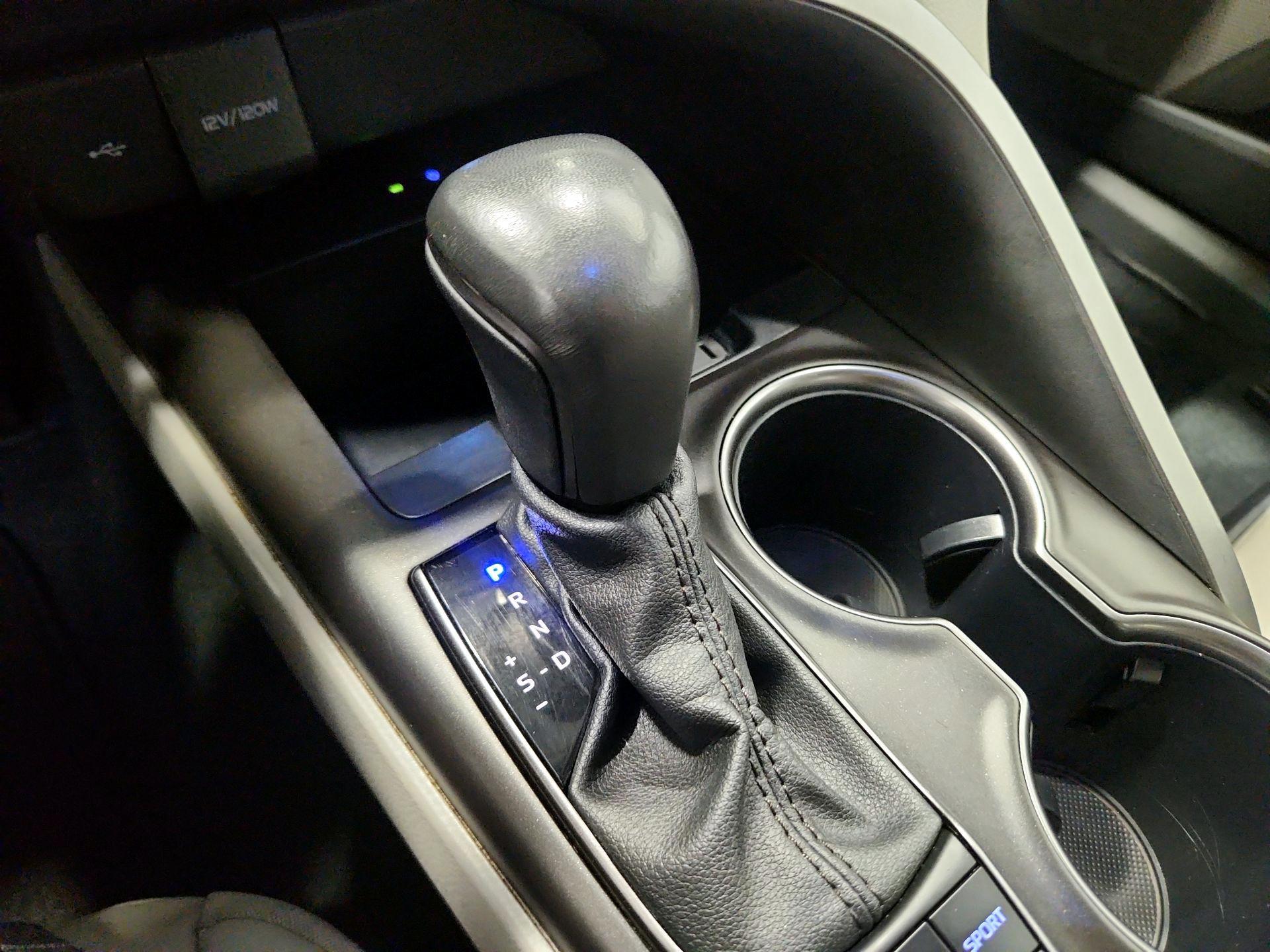 Thumbnail: 2024 Toyota Camry - 18