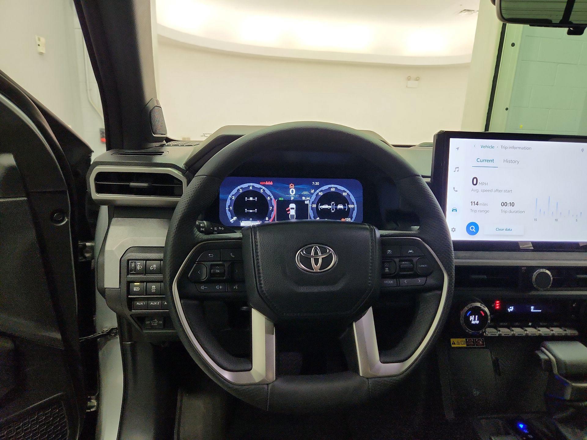 Thumbnail: 2024 Toyota Tacoma - 10