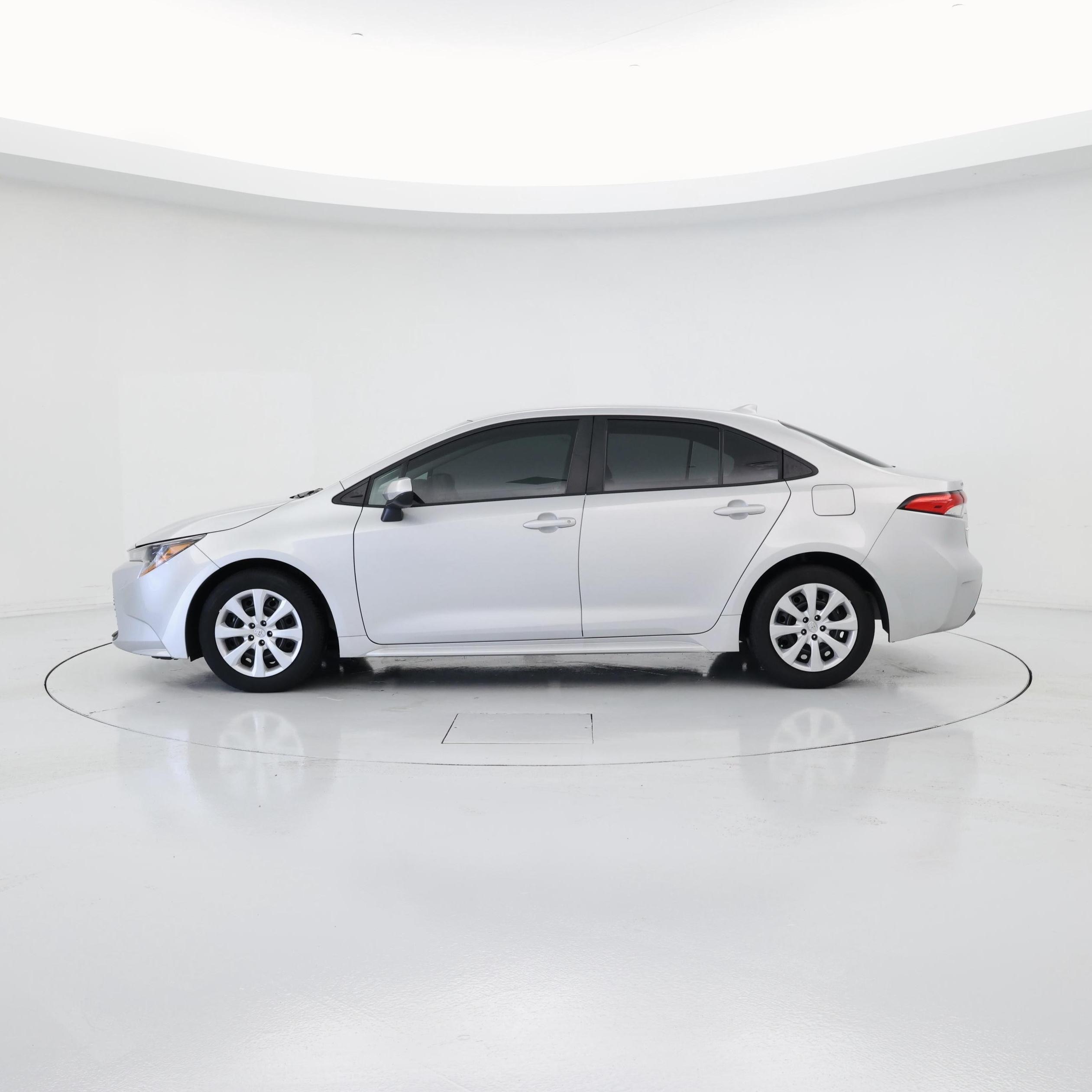 Thumbnail: 2023 Toyota Corolla - 3