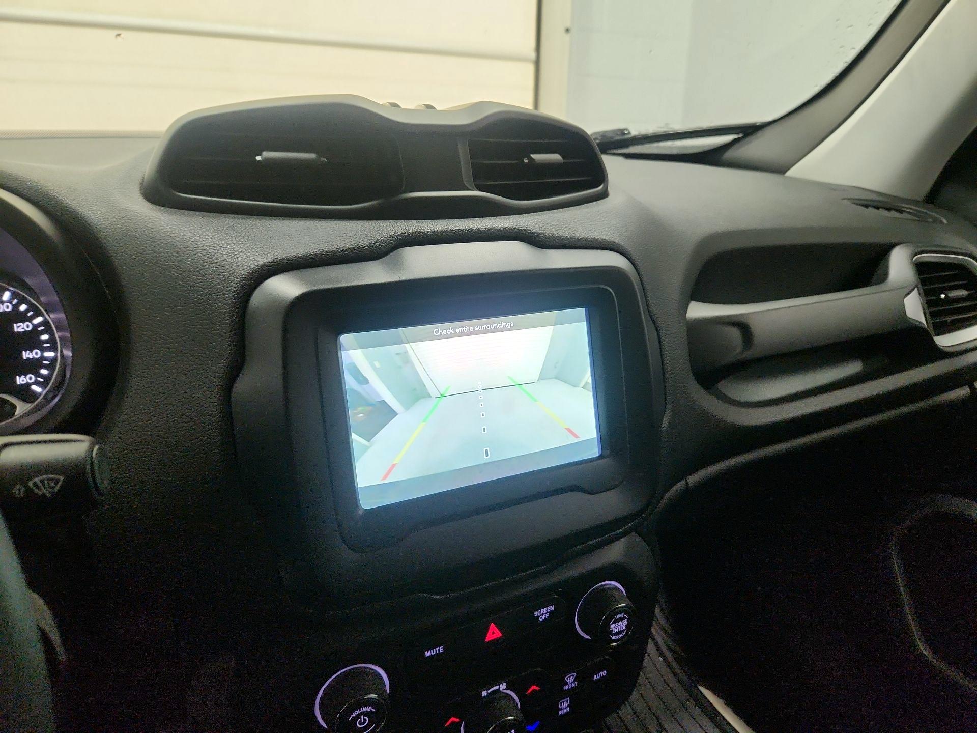 Thumbnail: 2020 Jeep Renegade - 14