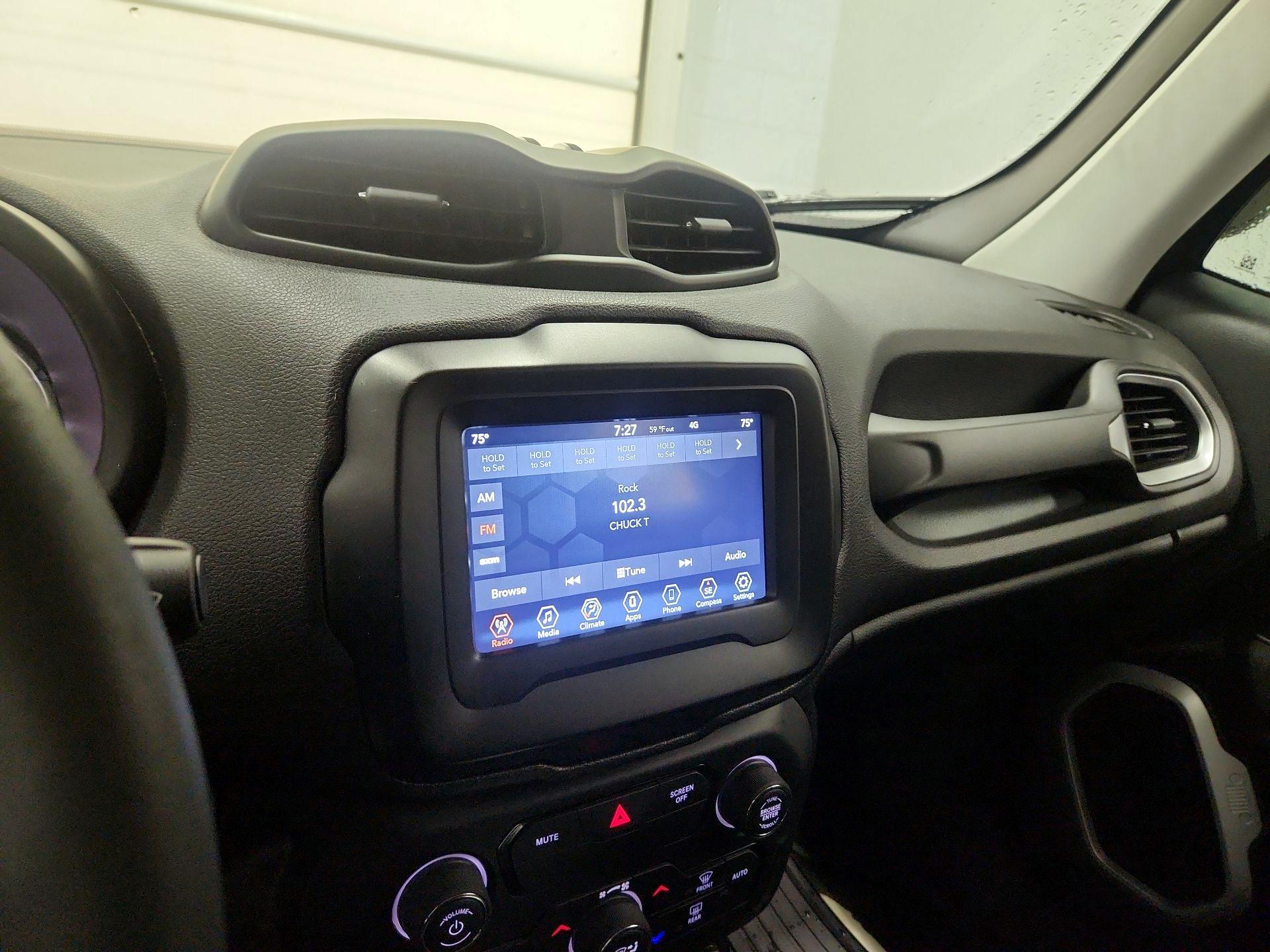 Thumbnail: 2020 Jeep Renegade - 15