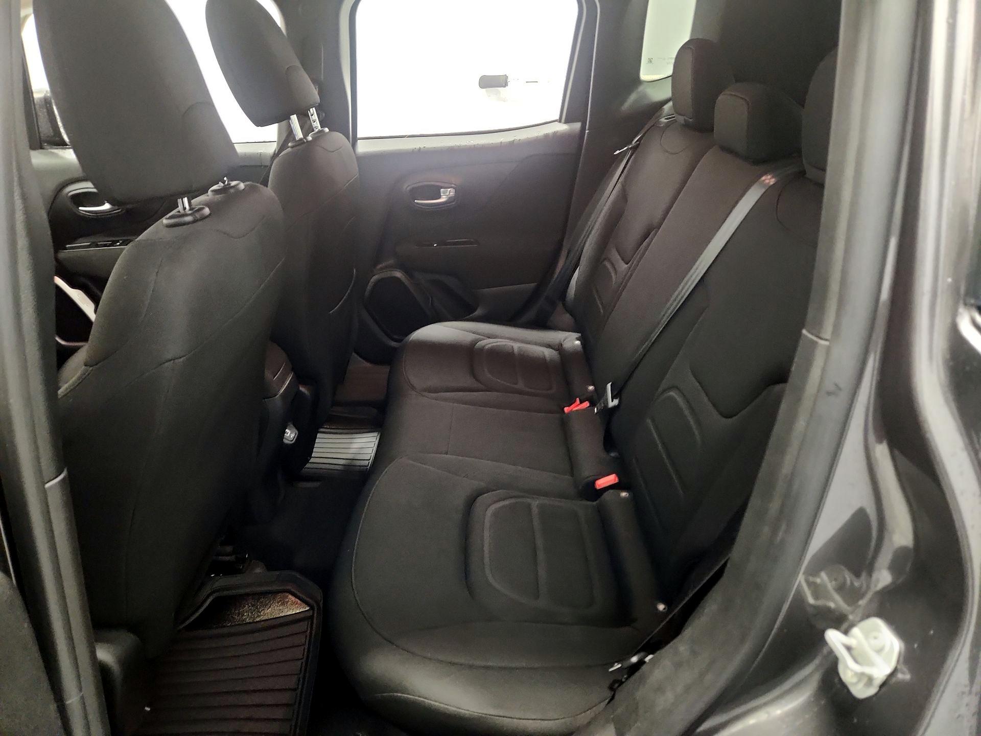 Thumbnail: 2020 Jeep Renegade - 19