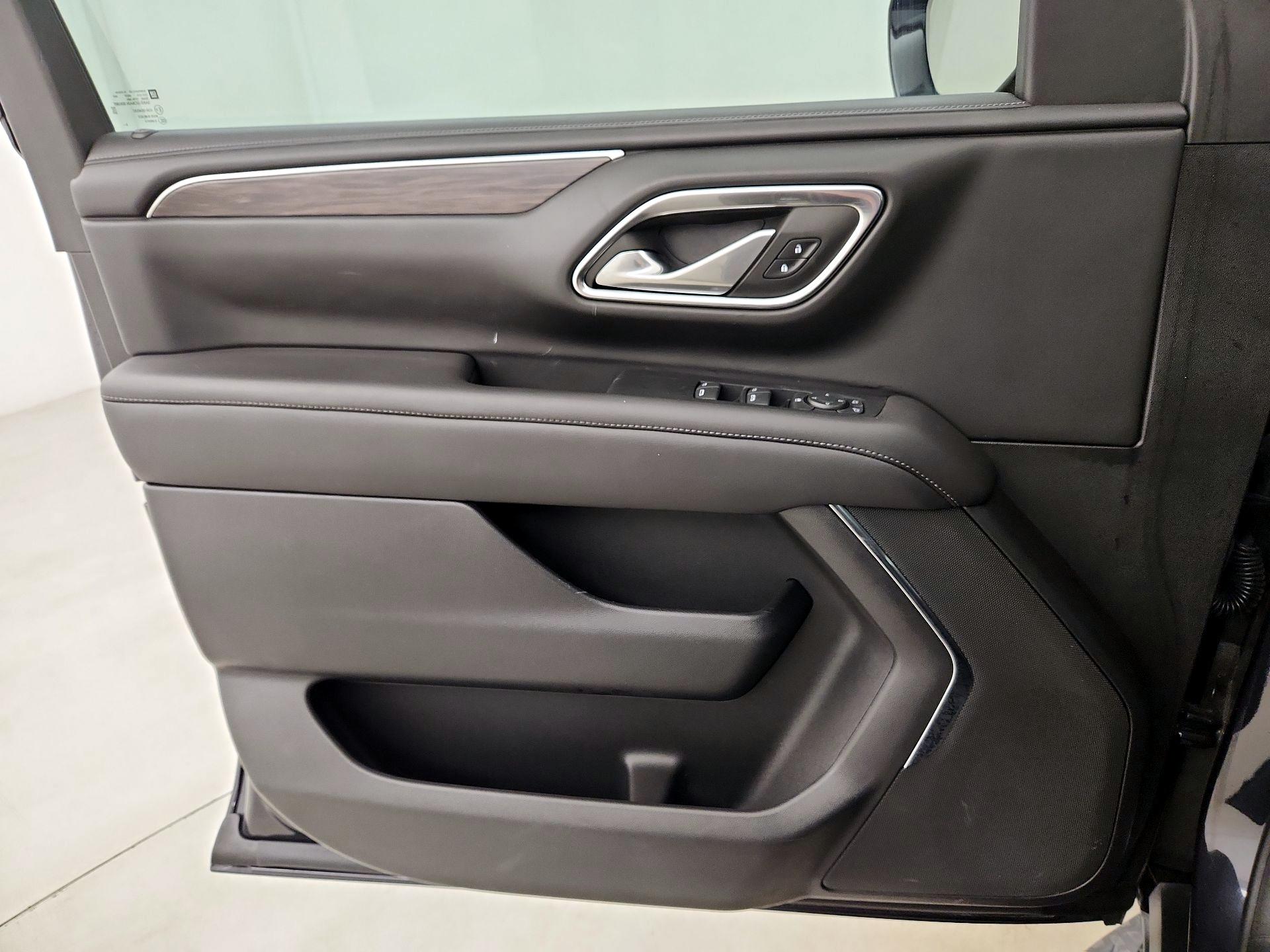 Thumbnail: 2024 Chevrolet Tahoe - 10