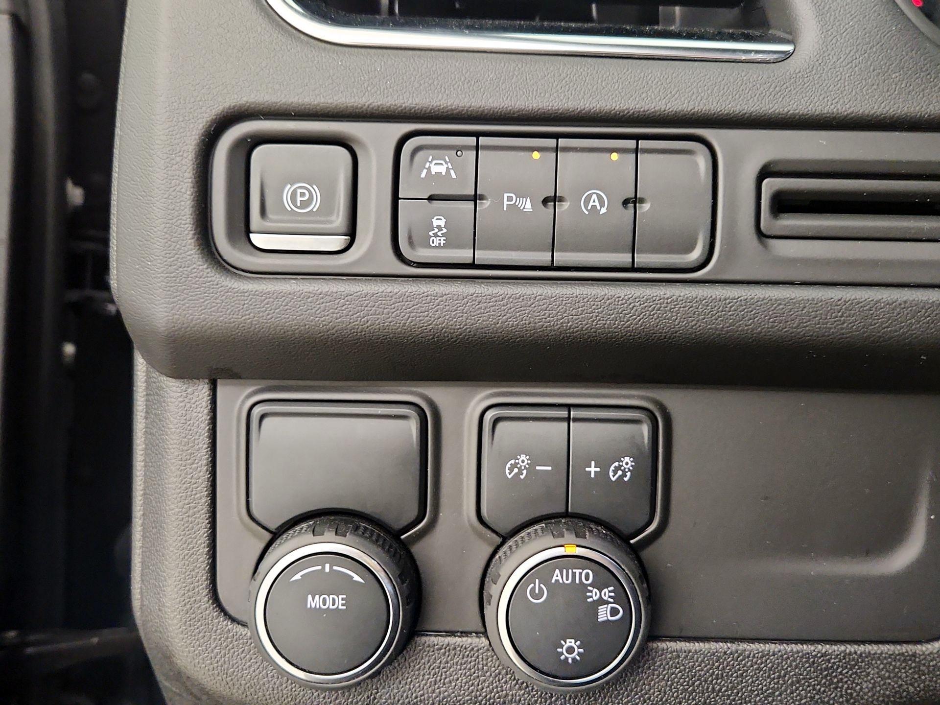 Thumbnail: 2024 Chevrolet Tahoe - 11