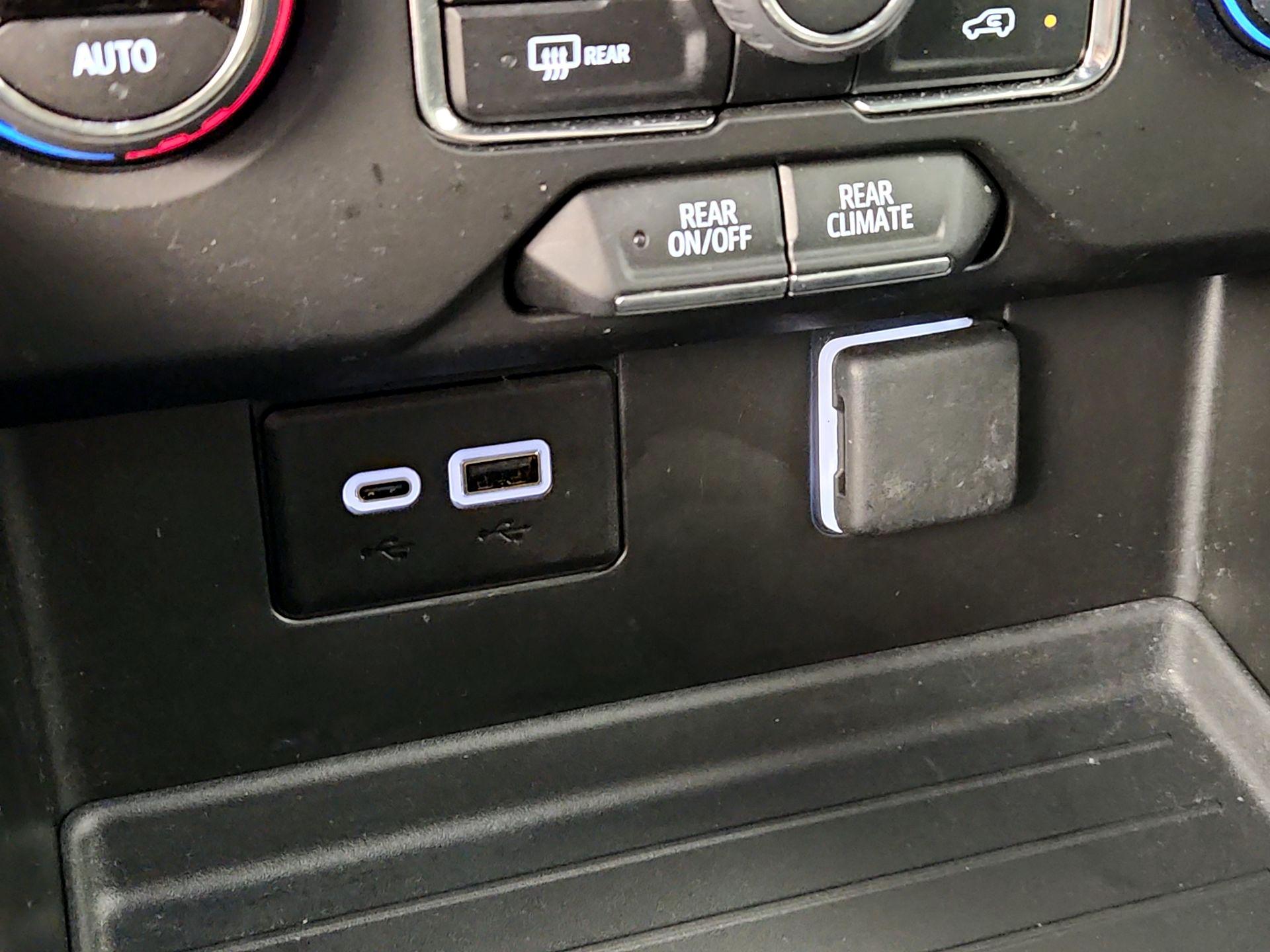 Thumbnail: 2024 Chevrolet Tahoe - 16