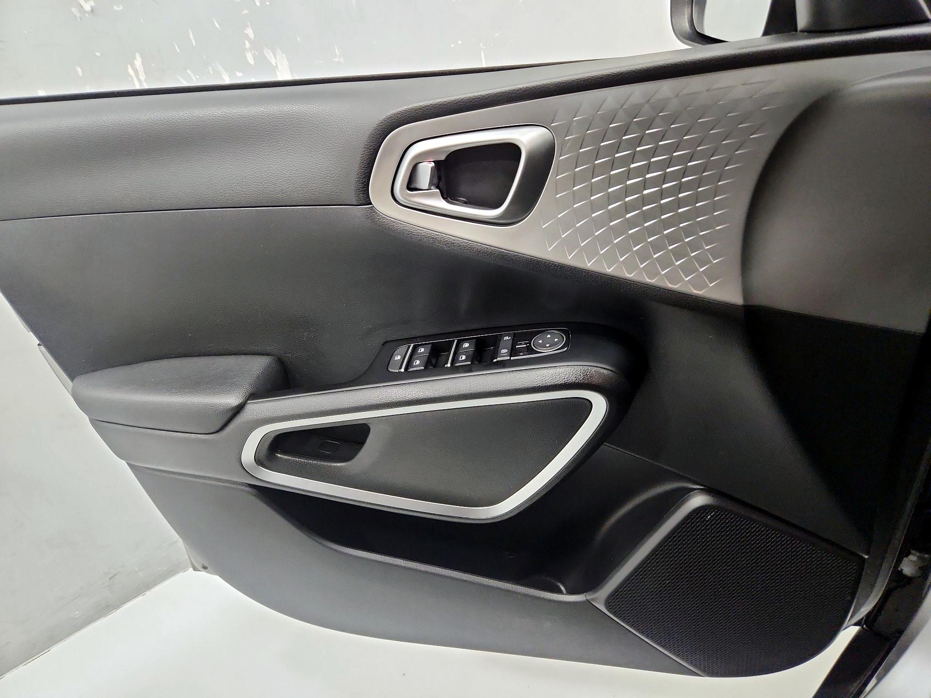 Thumbnail: 2024 Kia Soul - 12