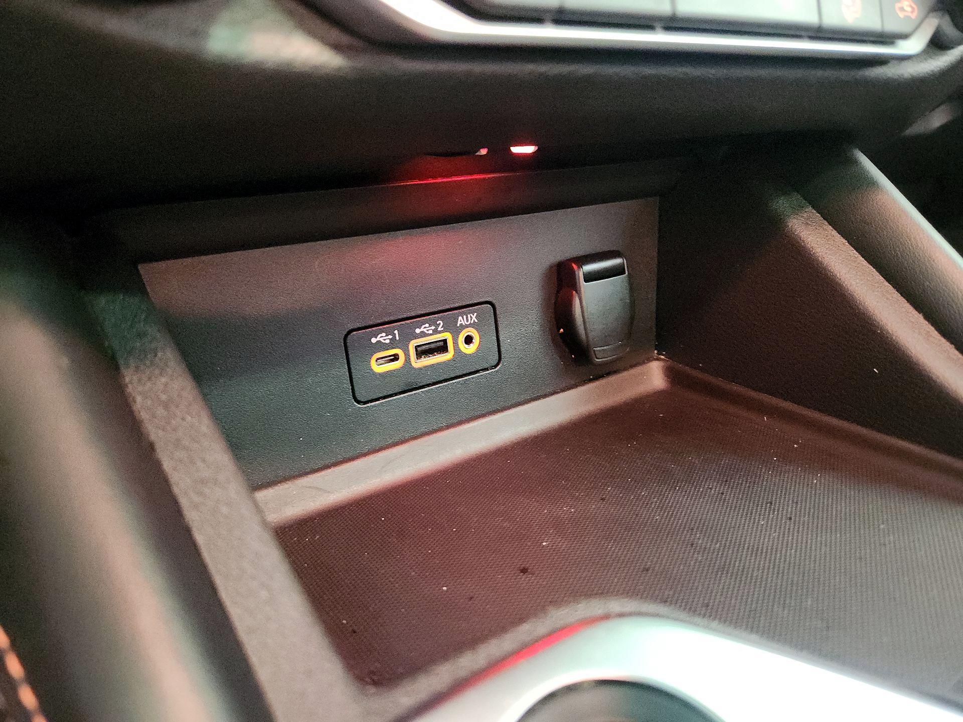 Thumbnail: 2021 Nissan Sentra - 18